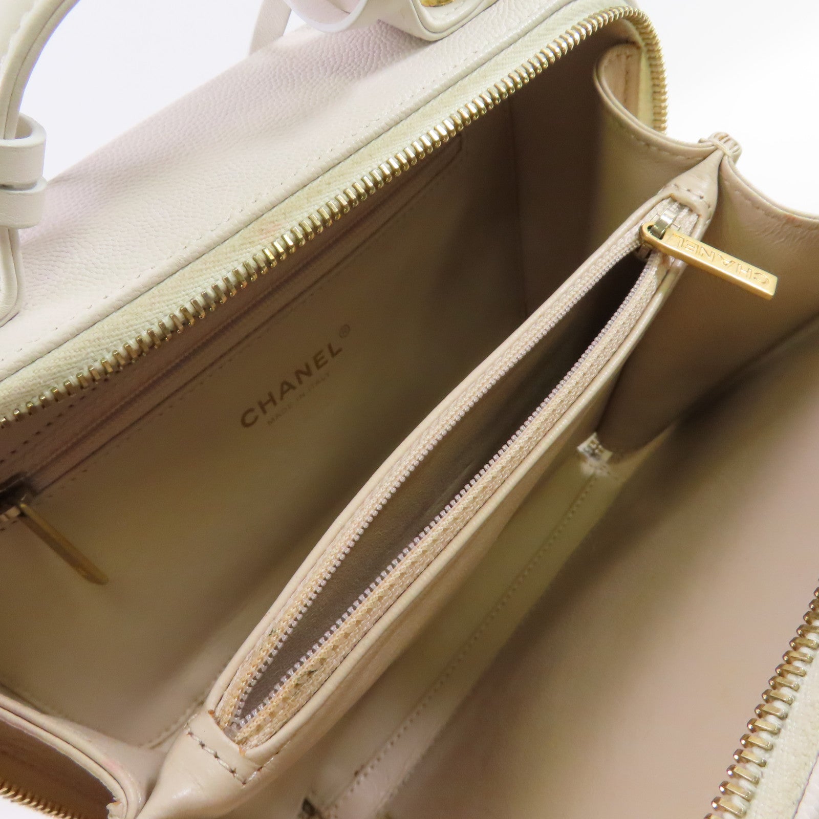 CHANEL 牛皮皮革Vanity Shoulder Bag金扣手挽肩背兩用袋白色