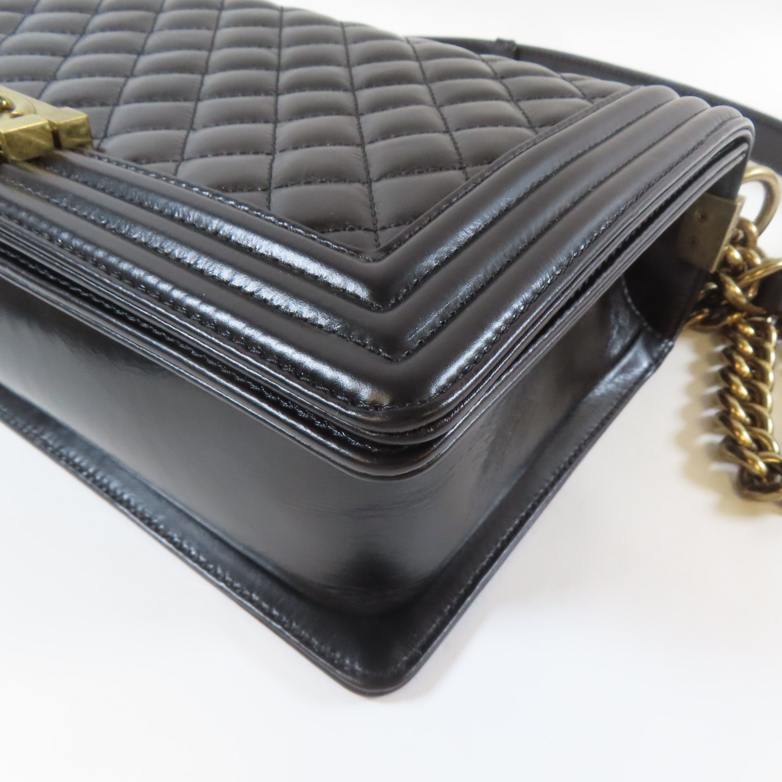 CHANEL 【激減優惠】菱格牛皮皮革Boy Chanel金扣鏈帶肩背袋黑色
