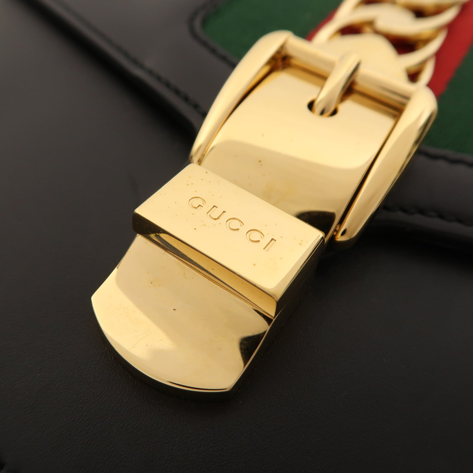 GUCCI 牛皮皮革Sylvie金扣肩背袋