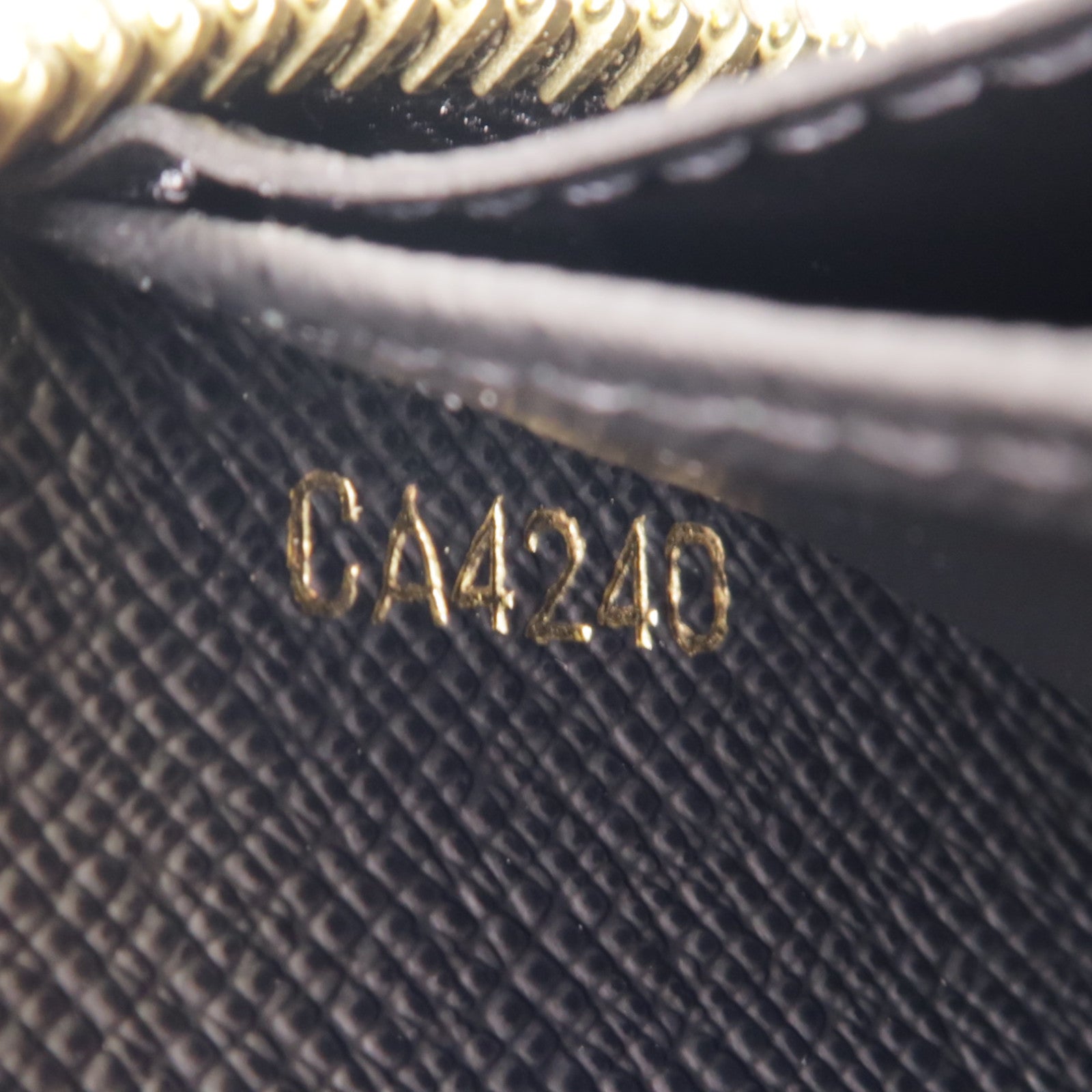LOUIS VUITTON Monogram Game On Zippy Wallet金扣長錢包