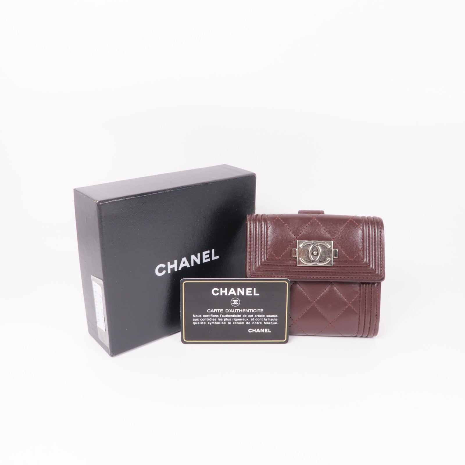 CHANEL 皮革Boy Wallet銀扣錢包