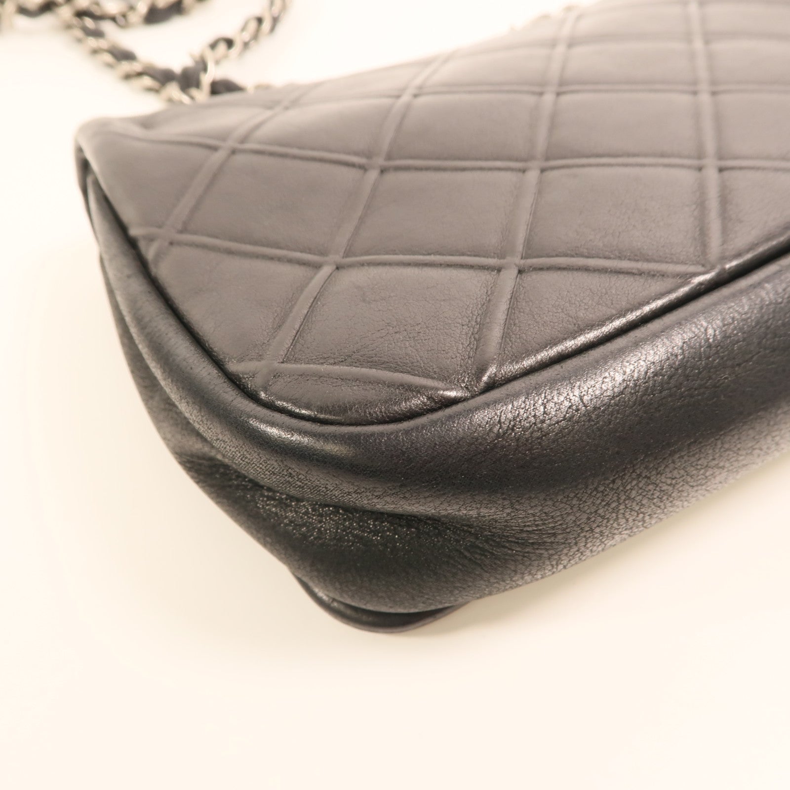 CHANEL 牛皮皮革Chain Shoulder銀扣鏈帶肩背袋