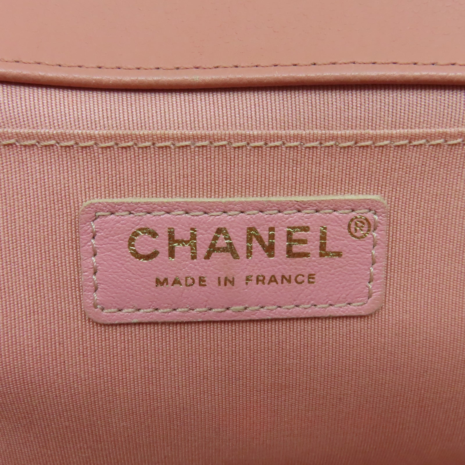 CHANEL 【清倉大減價】菱格Caviar皮革Boy 25金扣肩背袋粉紅色