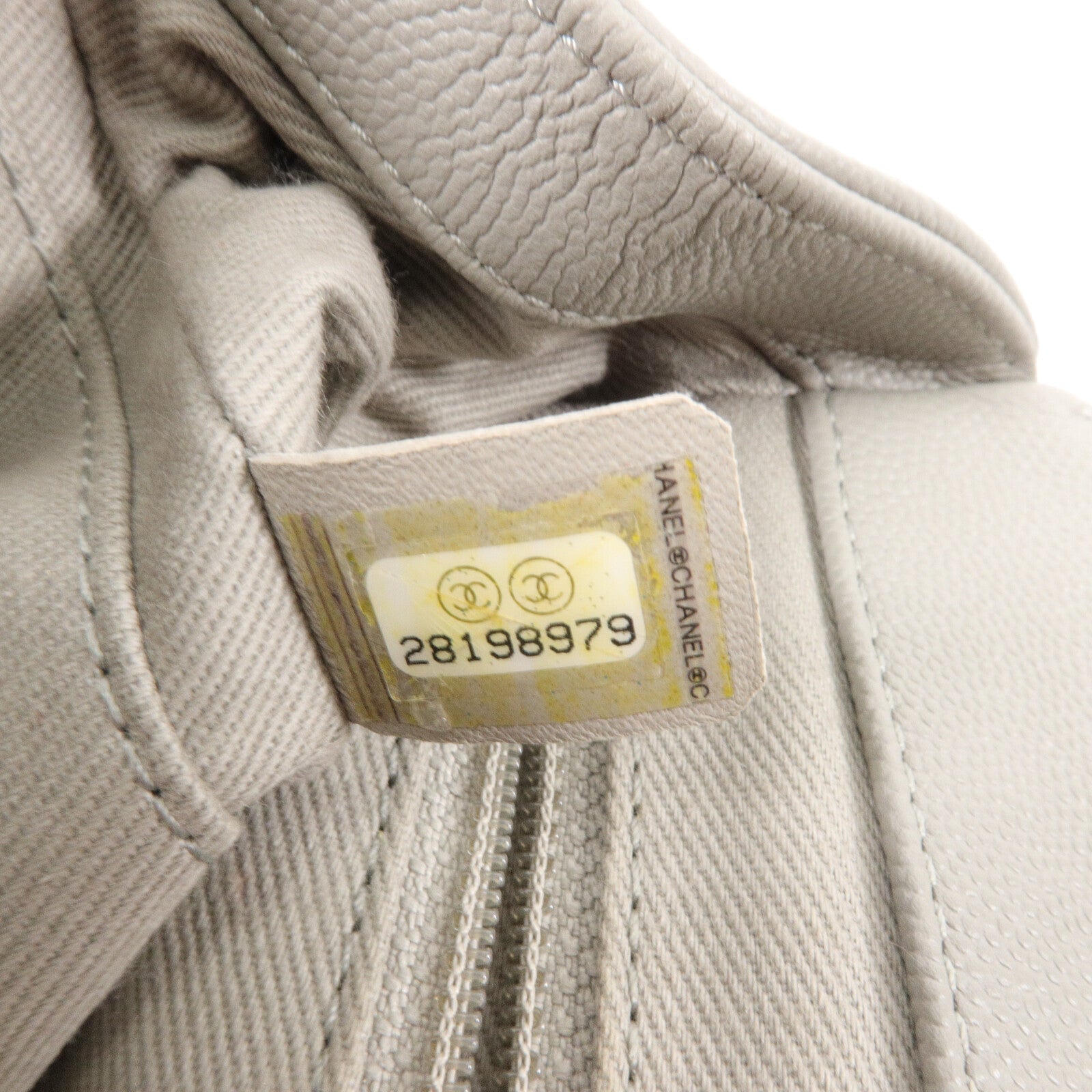 CHANEL 牛皮皮革Bussiness Affinity鏈帶手挽肩背兩用袋
