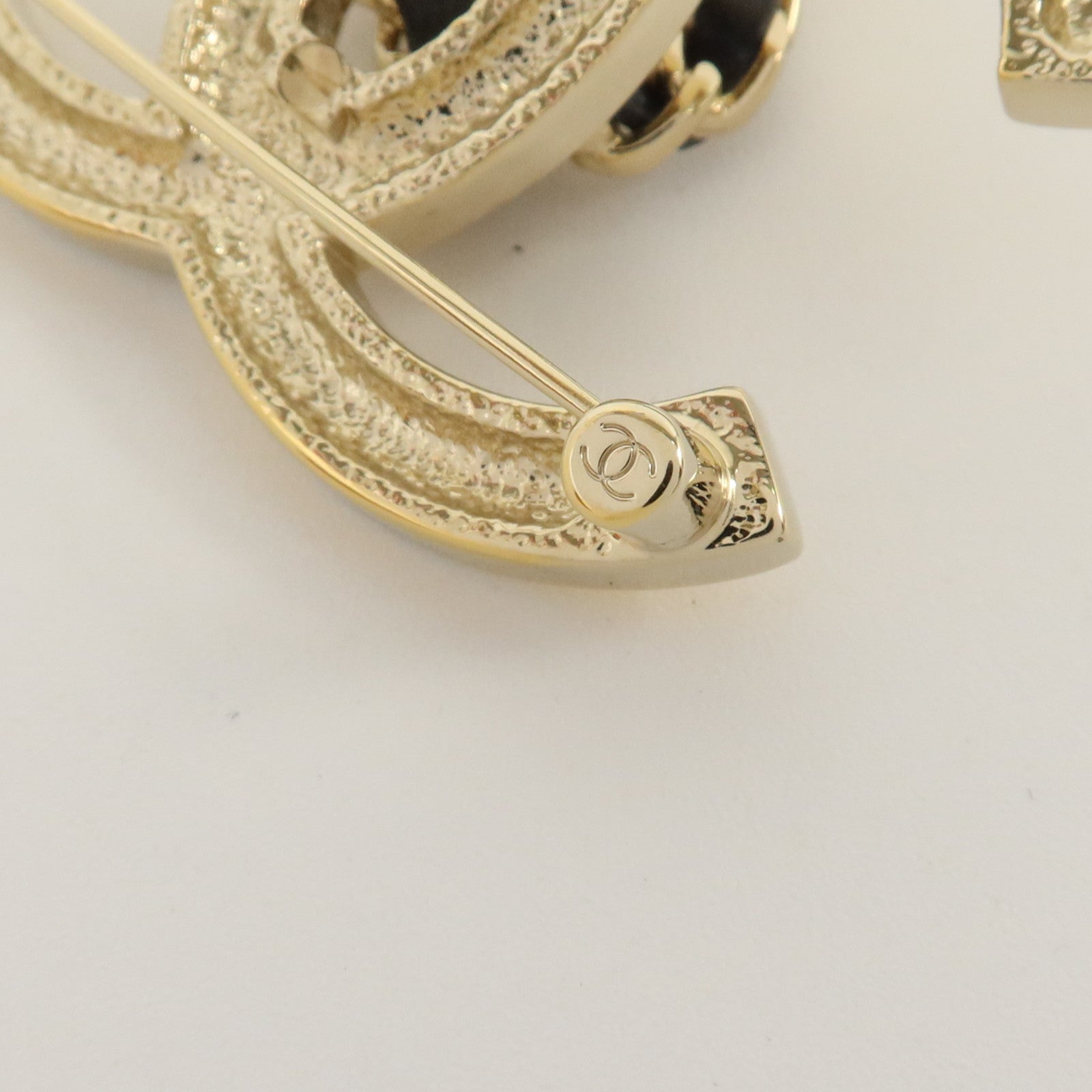 CHANEL 金屬/PVC Brooch胸針