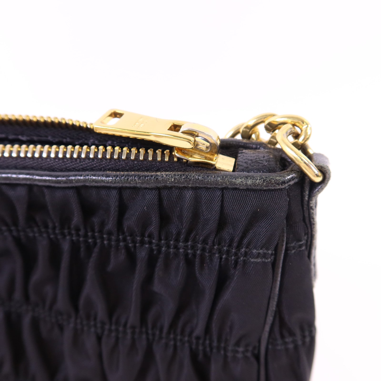 PRADA 尼龍Chain Shoulder Bag金扣鏈帶肩背袋
