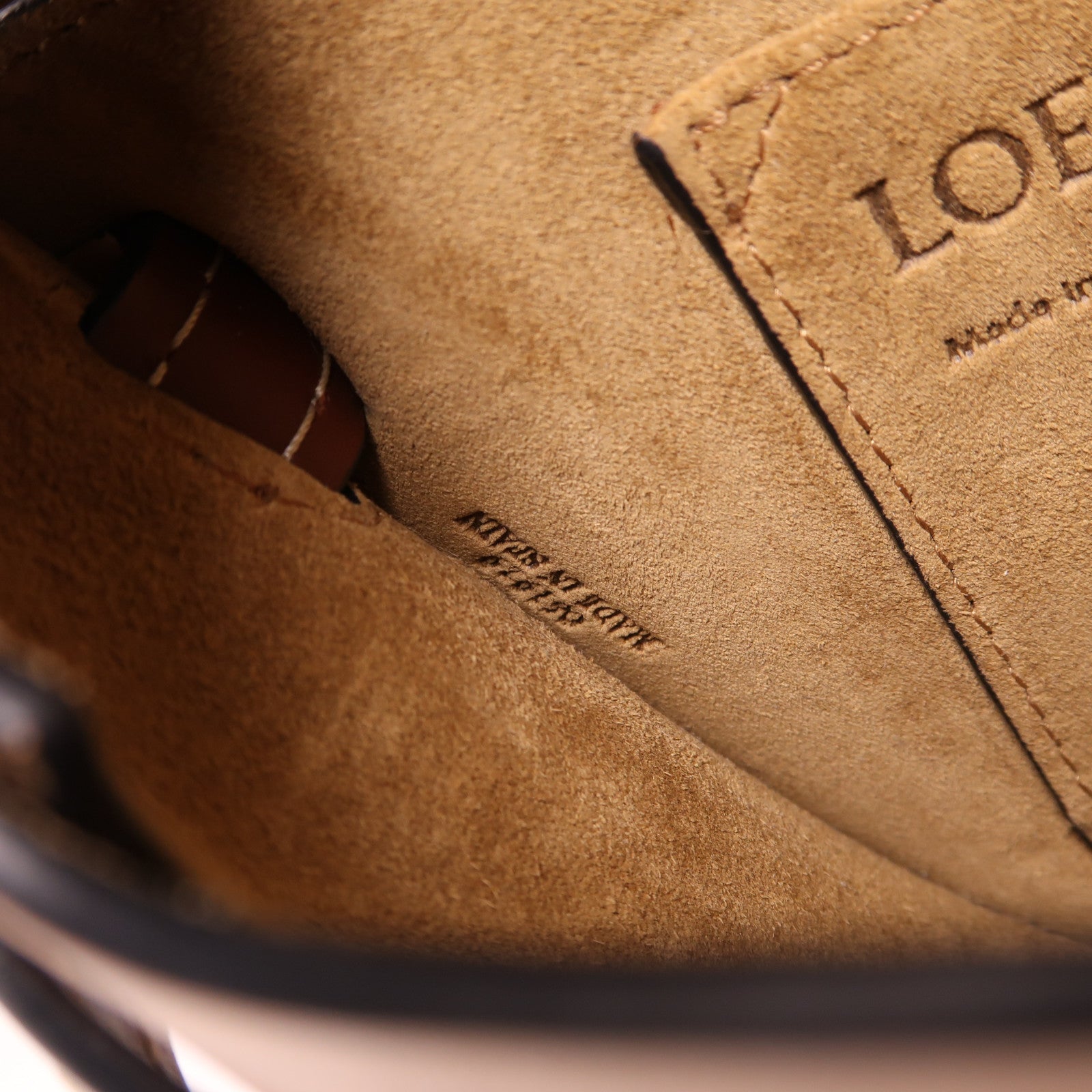LOEWE 牛皮皮革Gate Shoulder Bag金扣肩背袋棕色