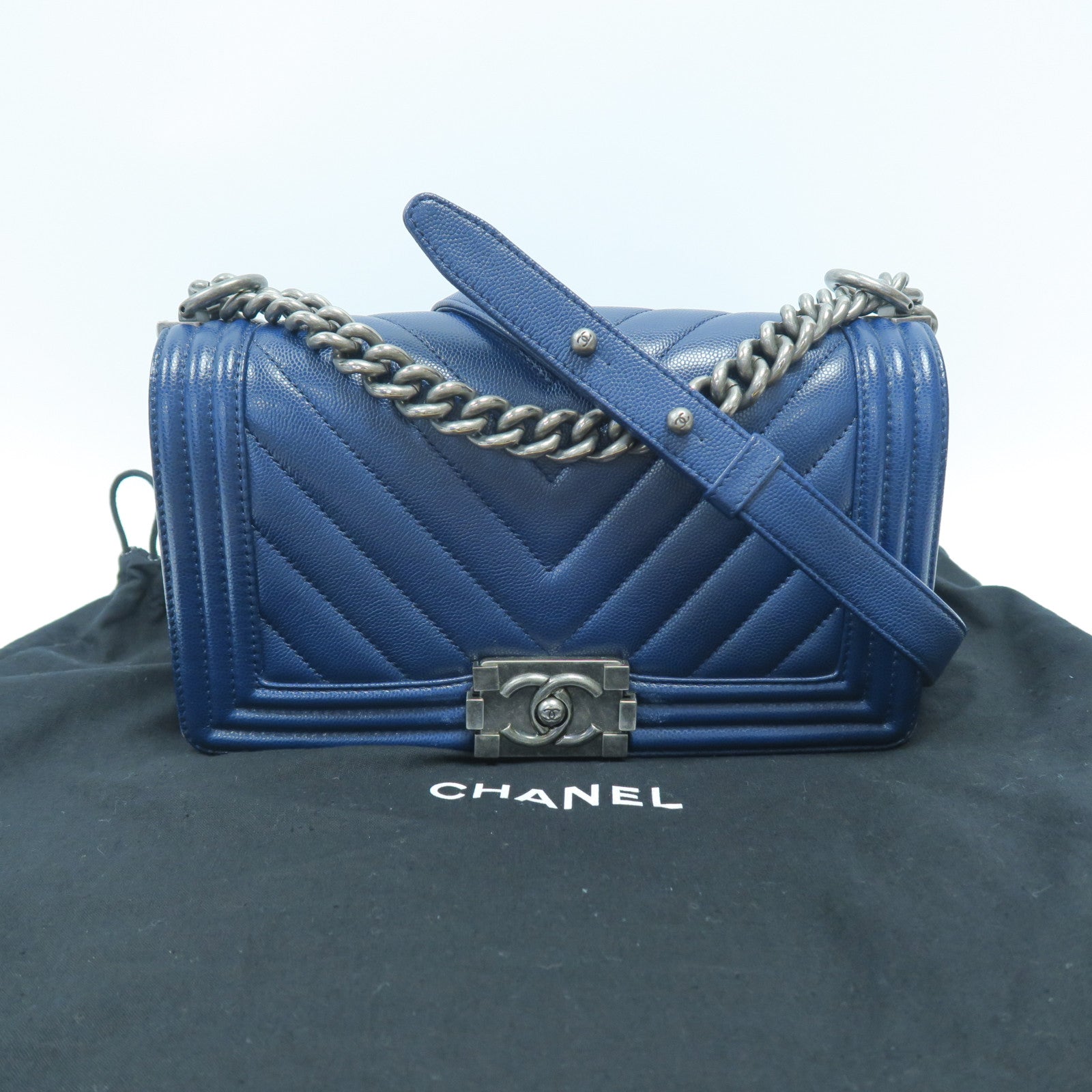 CHANEL 【激減優惠】斜紋Caviar皮革Boy 25銀扣鏈帶肩背袋藍色