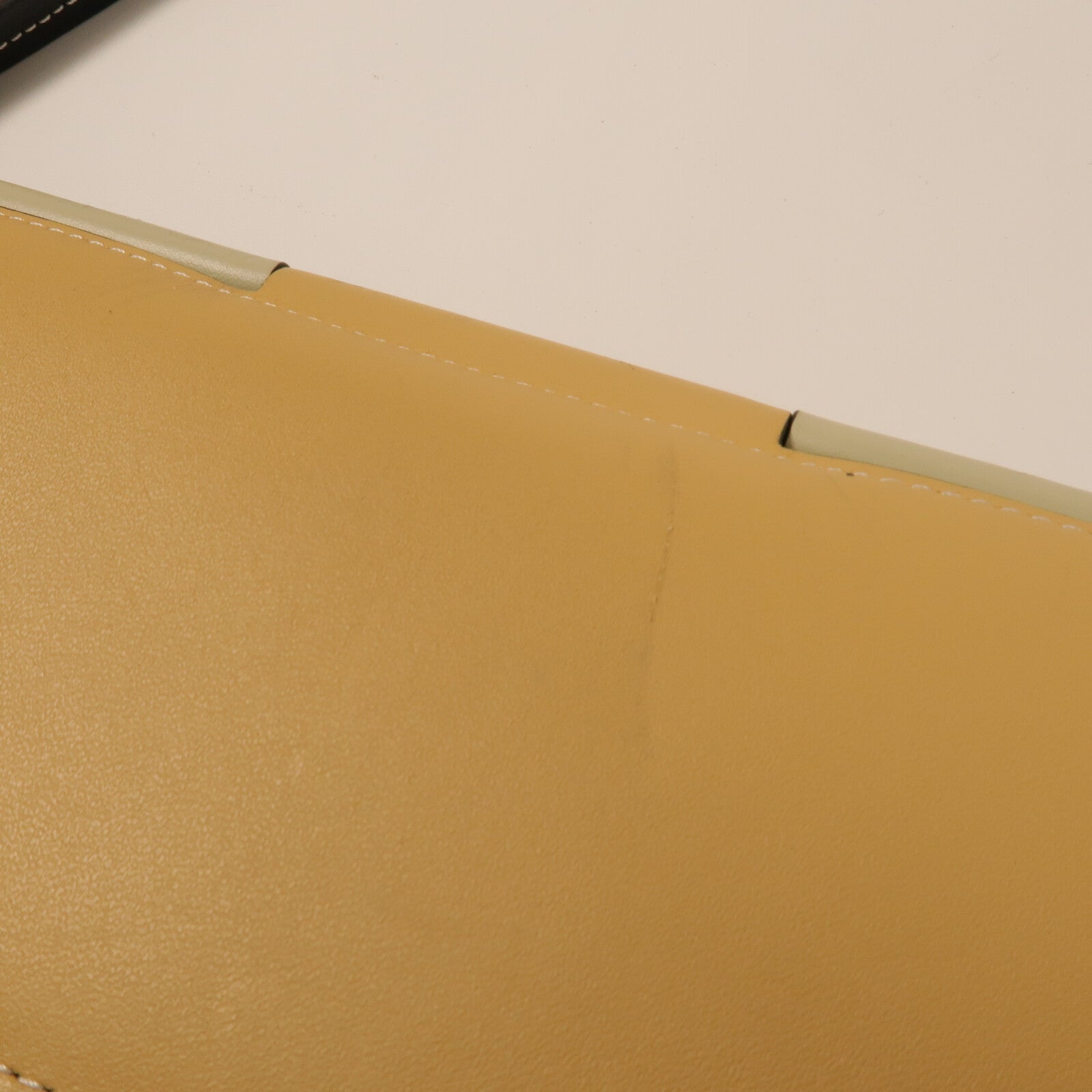 LOEWE 牛皮皮革Gate Pochette肩背袋
