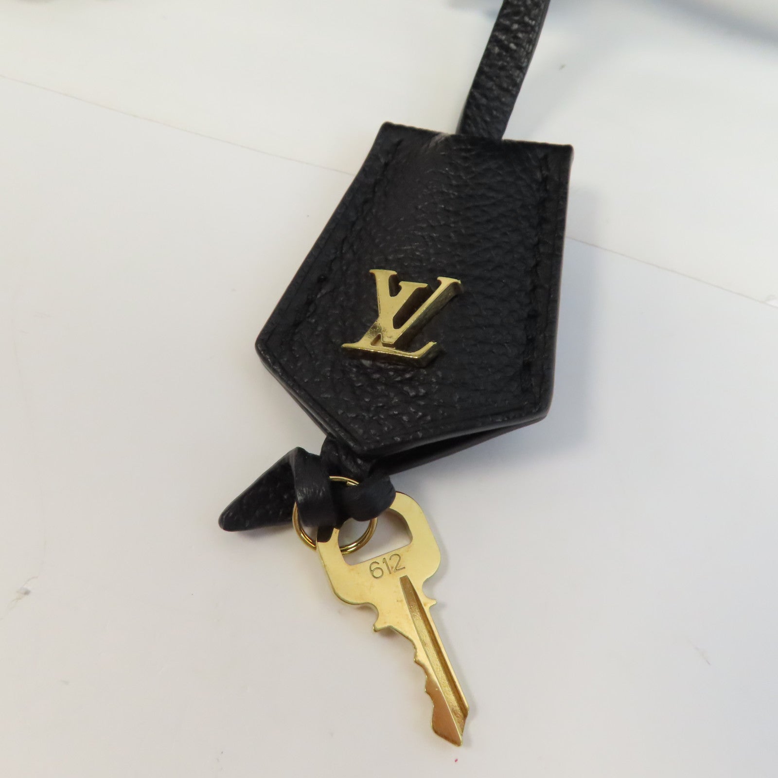 LOUIS VUITTON Monogram Empreinte Vanity PM金扣鏈帶手挽肩背兩用袋黑色