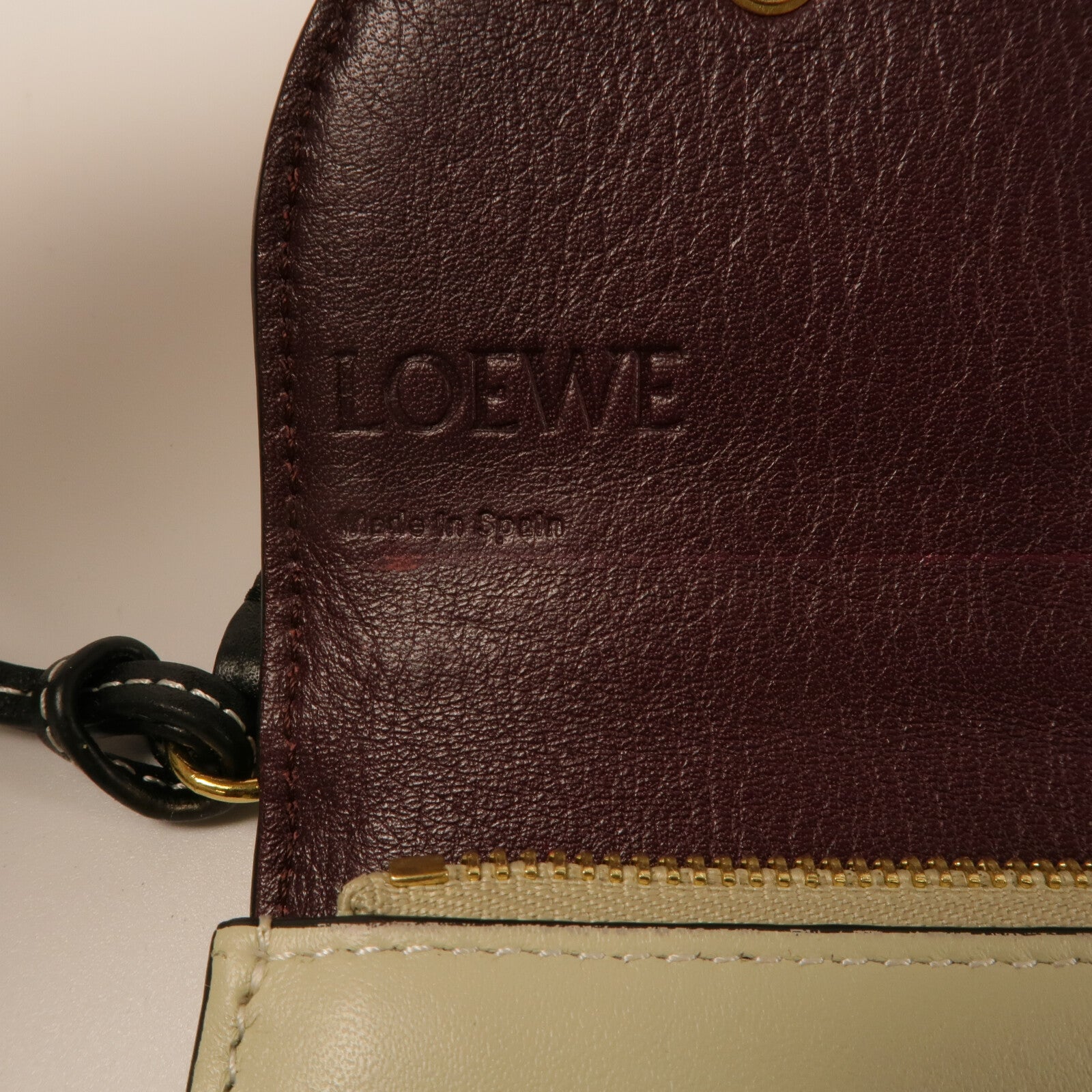 LOEWE 牛皮皮革Gate Pochette肩背袋