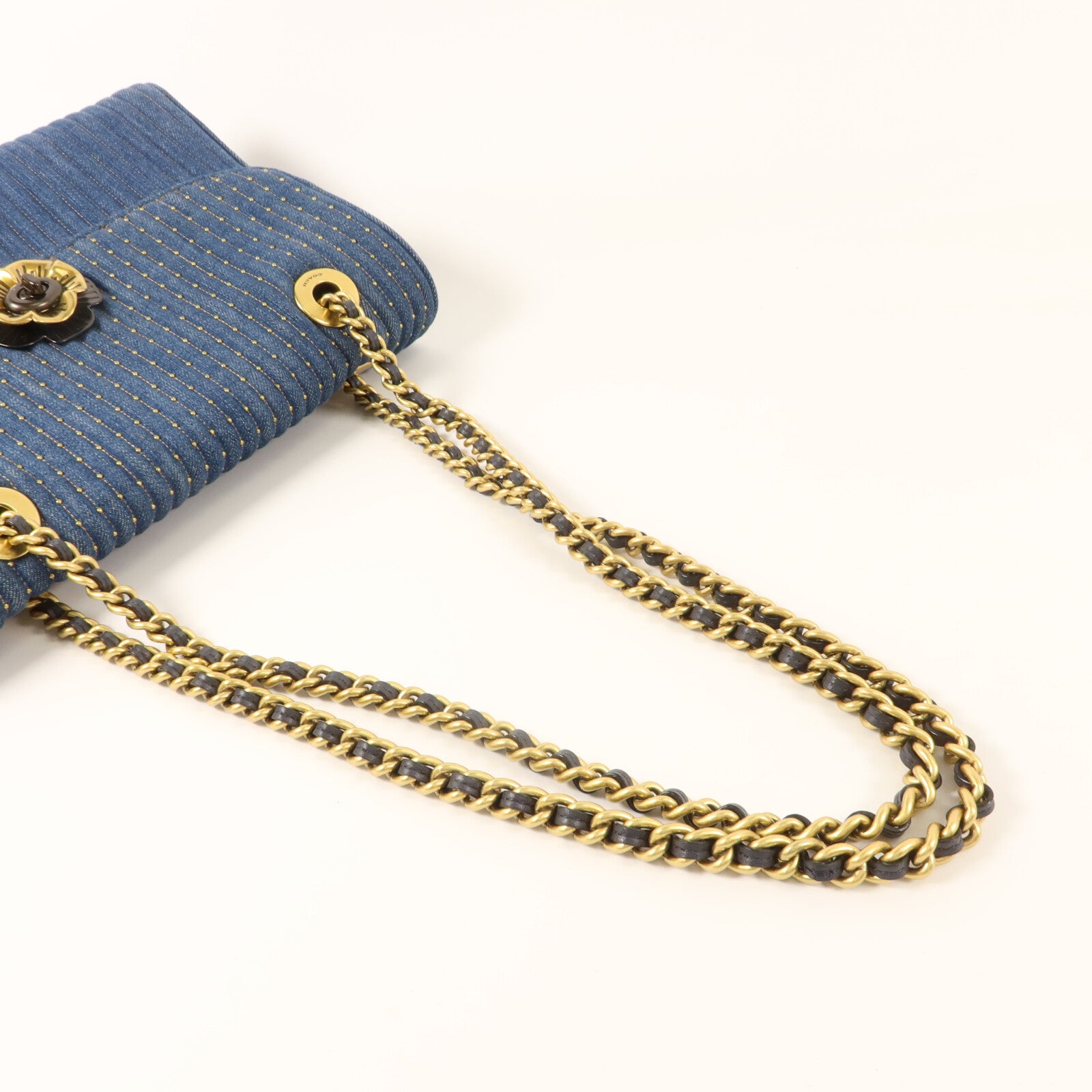 COACH 牛仔布料Chain Shoulder Bag鏈帶肩背袋