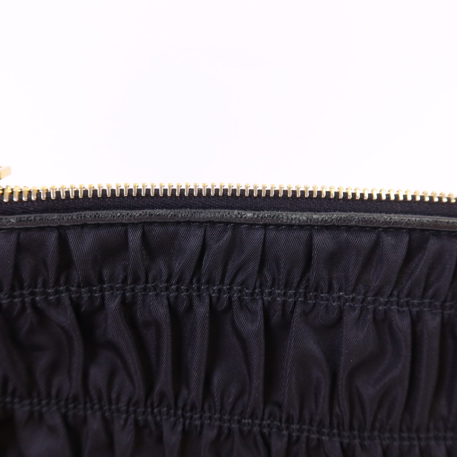 PRADA 尼龍Chain Shoulder Bag金扣鏈帶肩背袋