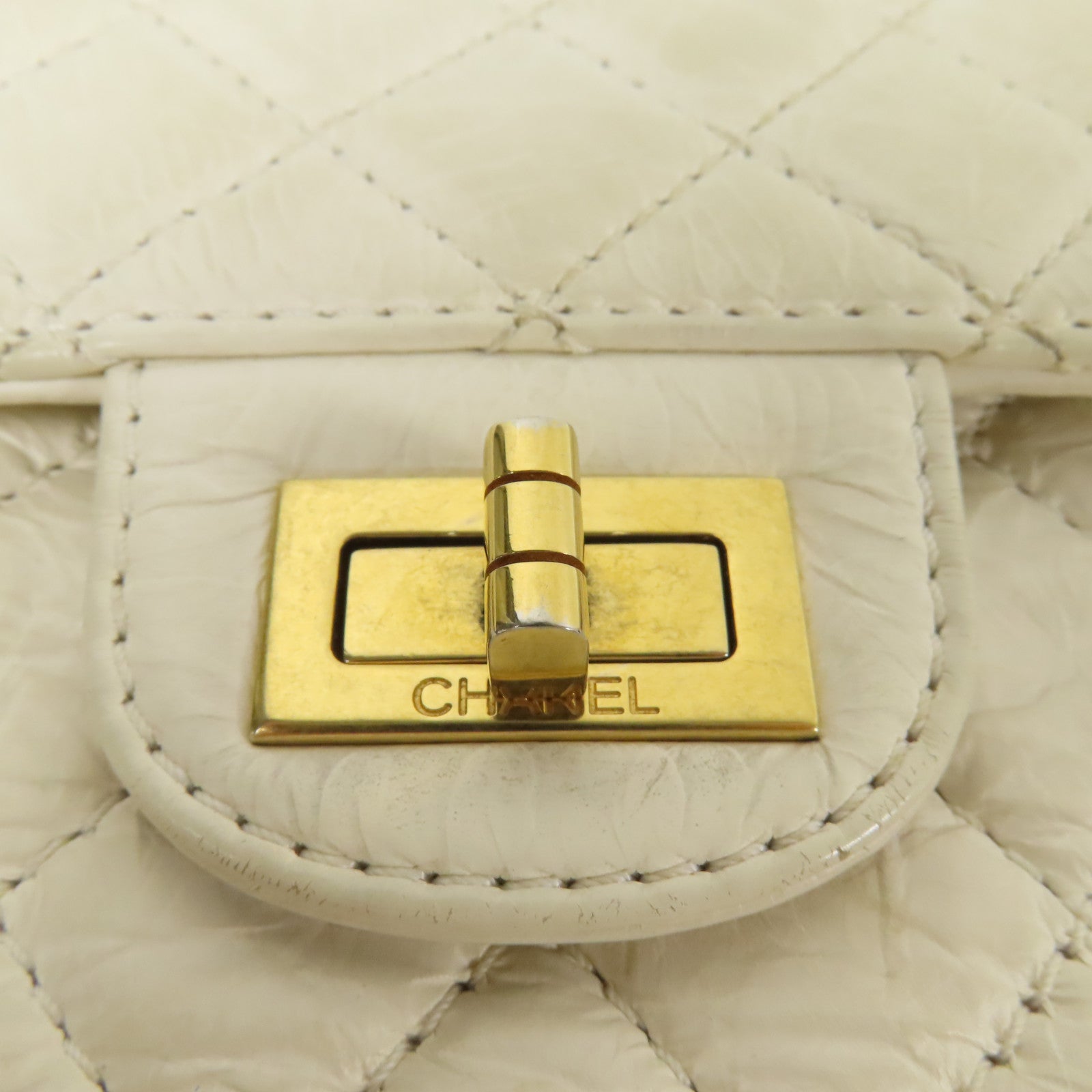 CHANEL 牛皮皮革2.55金扣鏈帶肩背袋