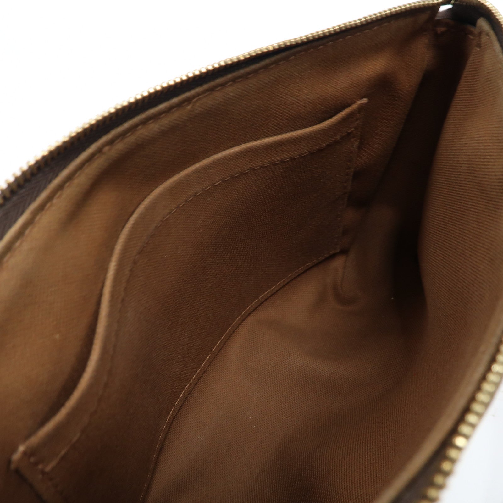 LOUIS VUITTON Monogram Pochette Accessories金扣手挽袋啡色