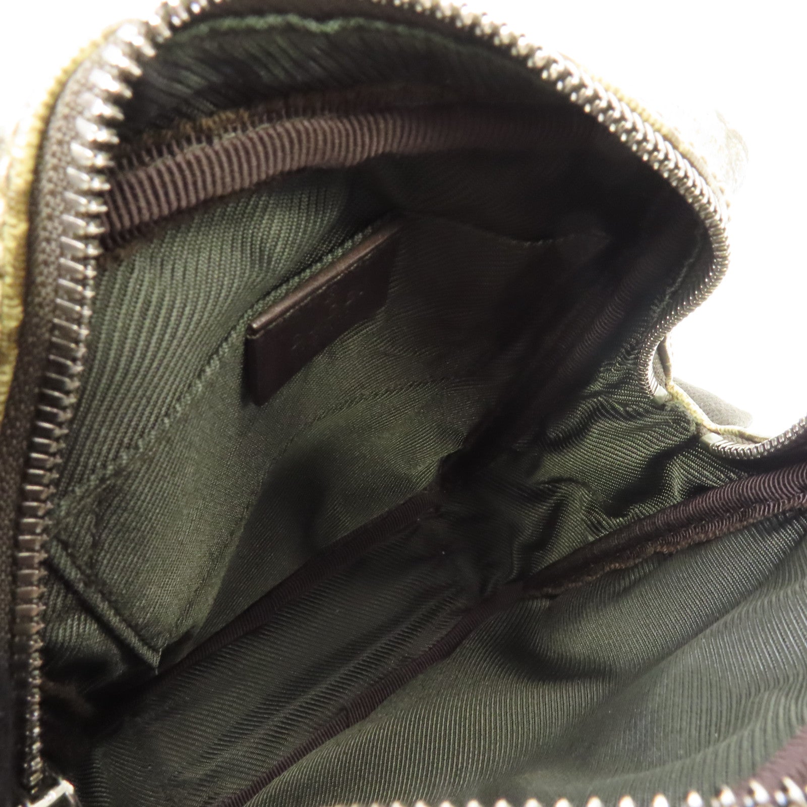 GUCCI 塗層帆布Shoulder Bag銀扣肩背袋啡色