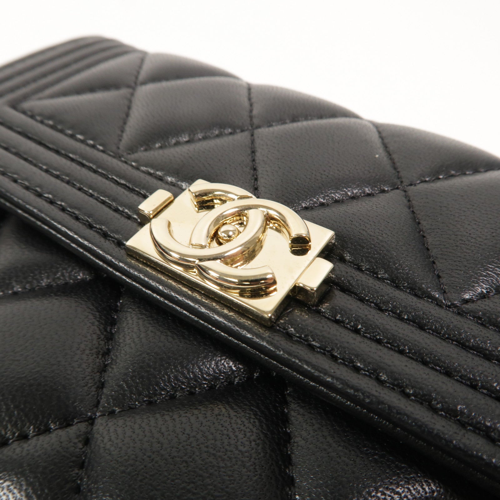 CHANEL 羊皮皮革Boy Wallet長錢包