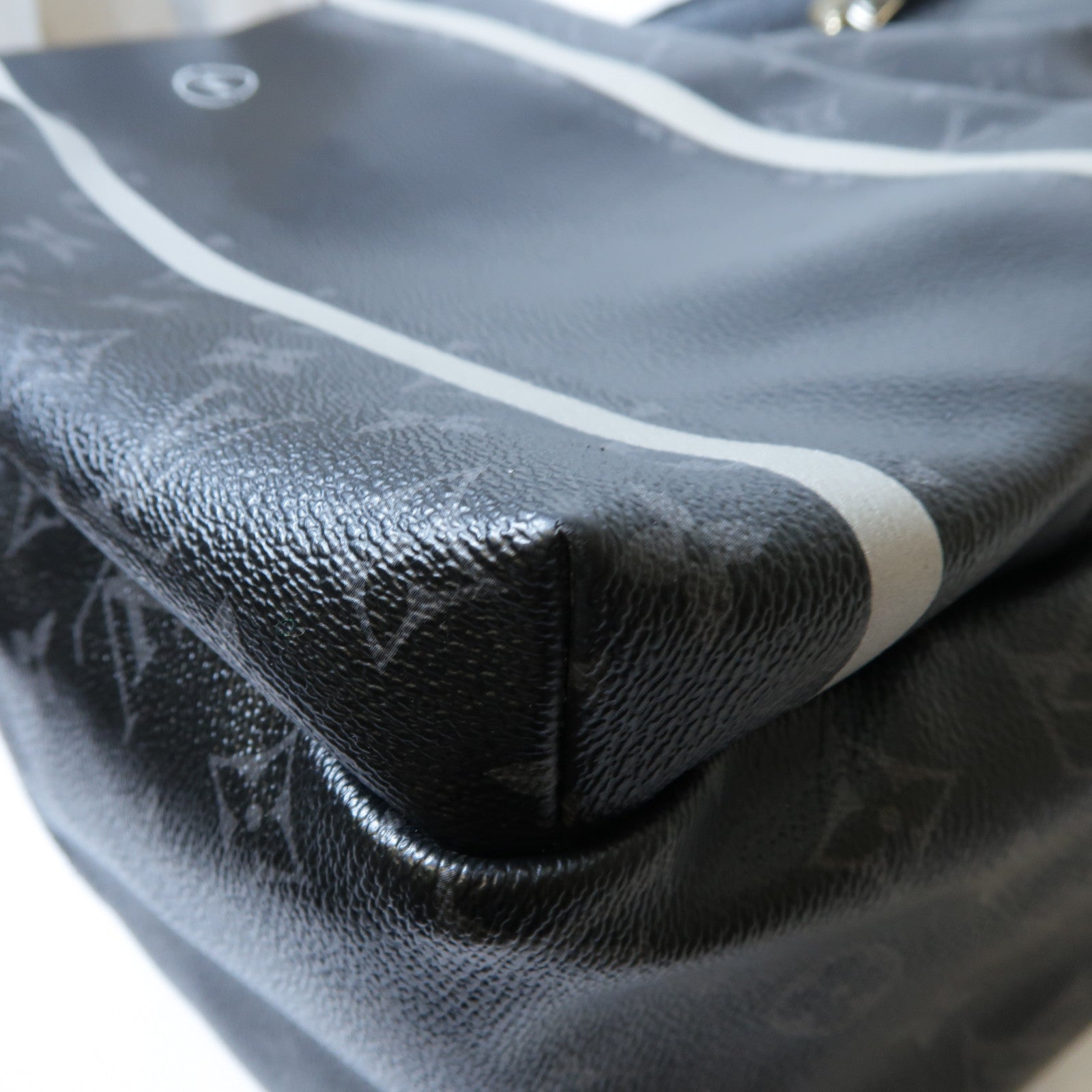 LOUIS VUITTON Monogram Eclipse LV x Fragment Apollo銀扣背包黑色