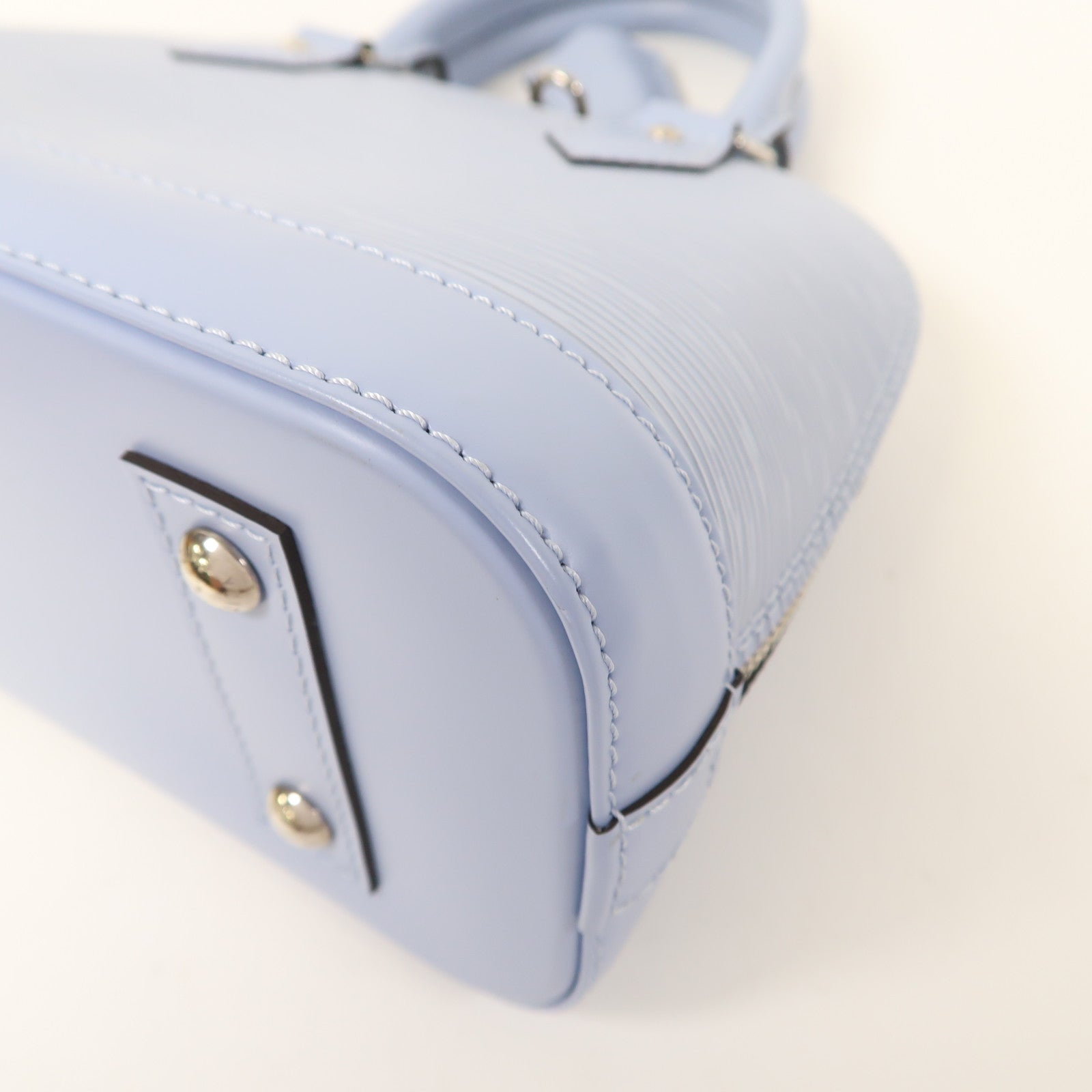 LOUIS VUITTON EPI Alma BB 銀扣Hand Bag淺藍色