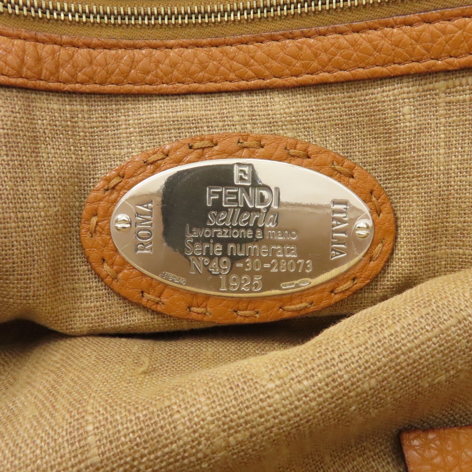 FENDI 牛皮皮革Selleria Linda金扣手挽袋/肩背袋淺啡色