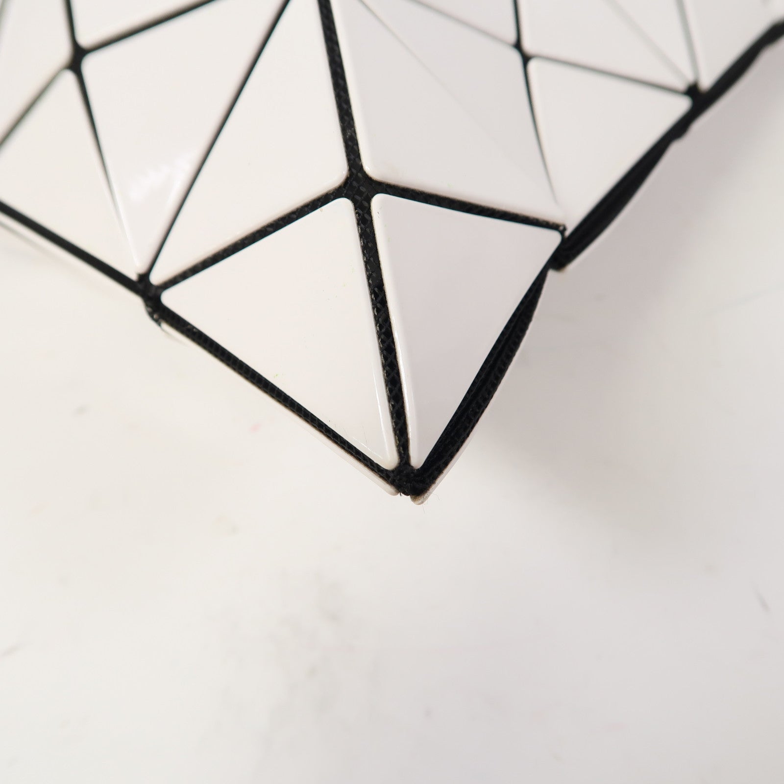 BAO BAO ISSEYMIYAKE PVC Shoulder Bag肩背袋白色