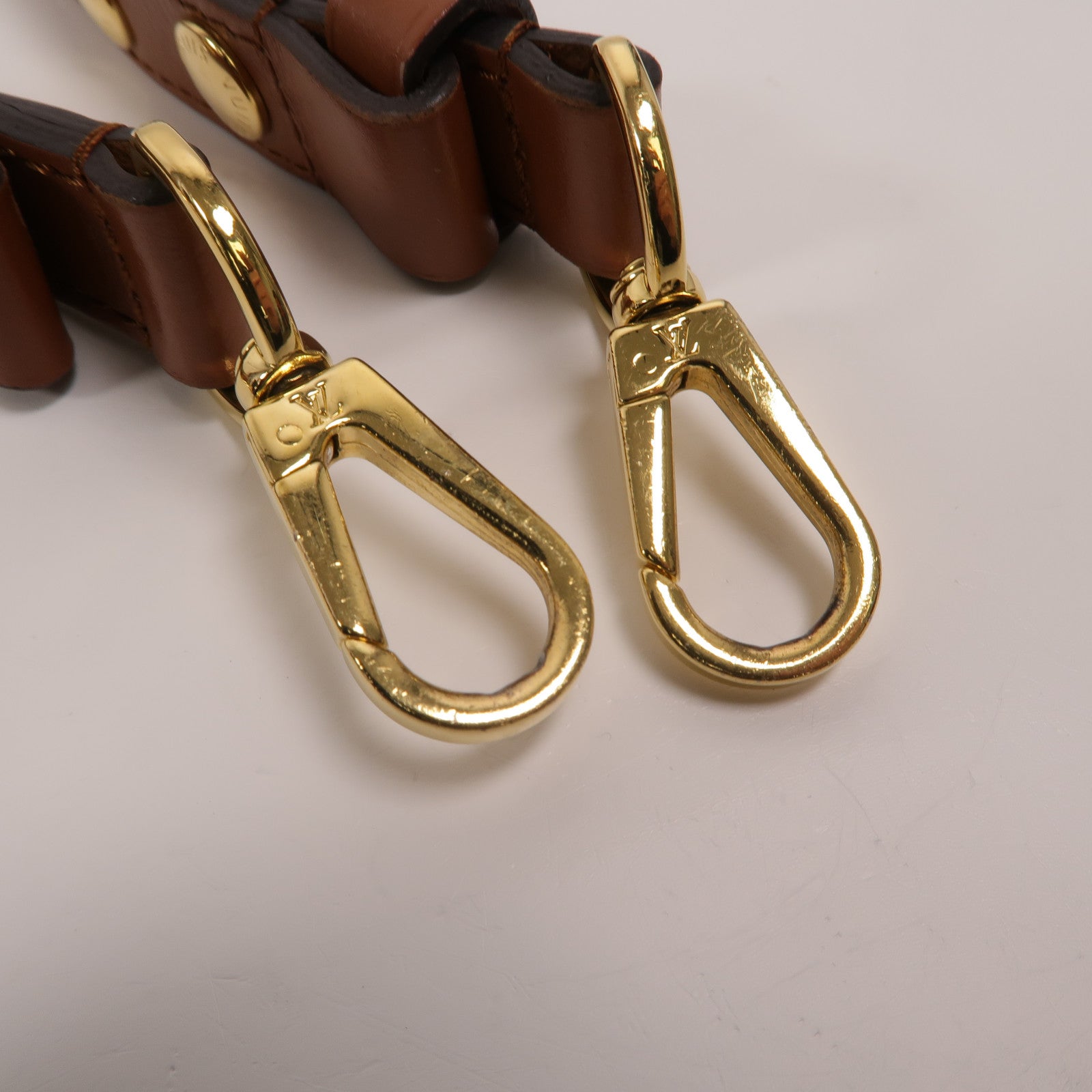 LOUIS VUITTON Monogram/Monogram Reverse Dauphine MM鏈帶手挽肩背兩用袋