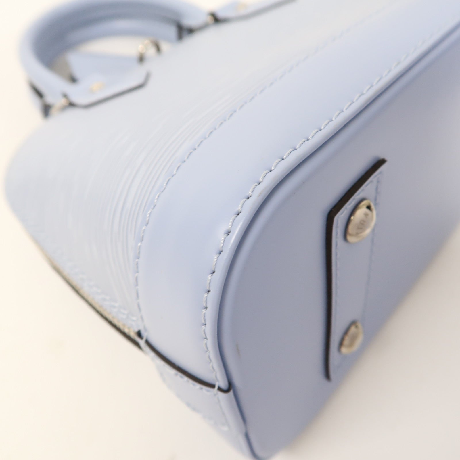 LOUIS VUITTON EPI Alma BB 銀扣Hand Bag淺藍色