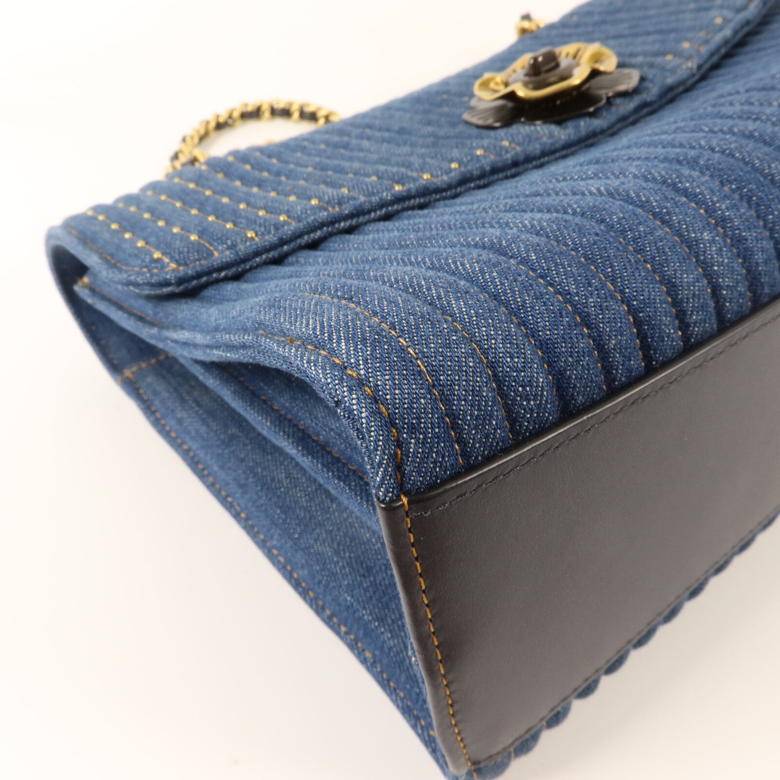 COACH 牛仔布料Chain Shoulder Bag鏈帶肩背袋