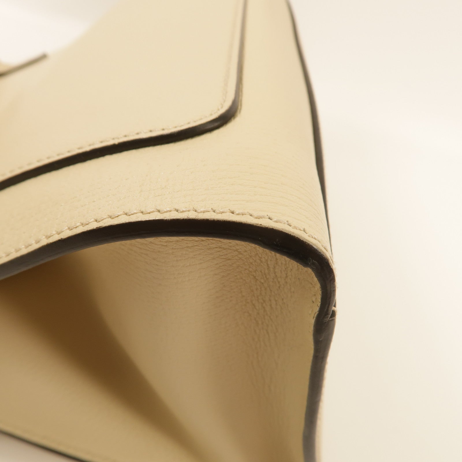 GUCCI 牛皮皮革Totem Butterfly肩背袋