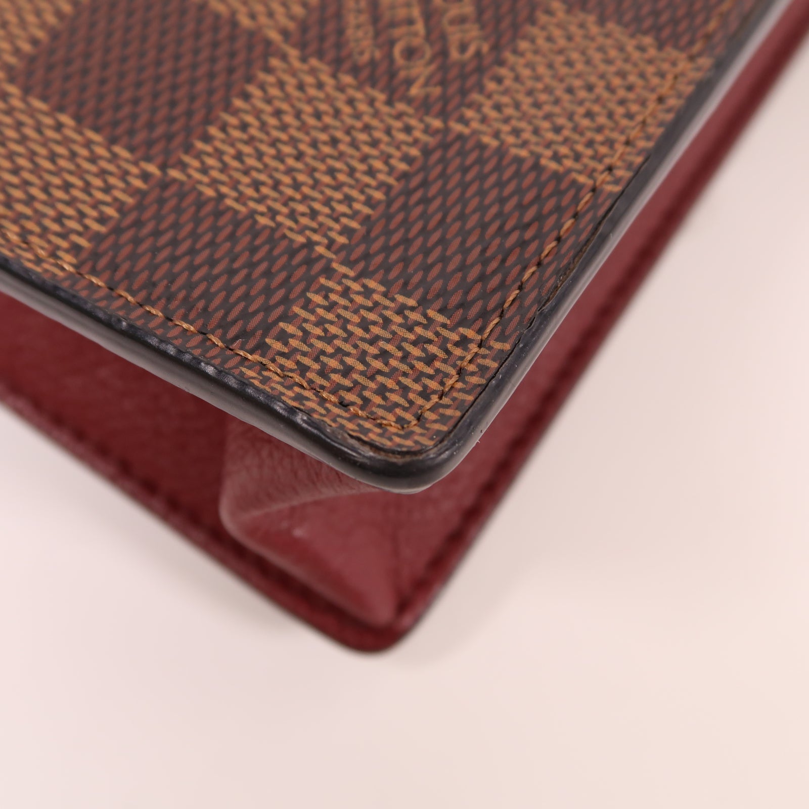 LOUIS VUITTON Damier Vavin WOC金扣鏈帶肩背袋啡色/紅色