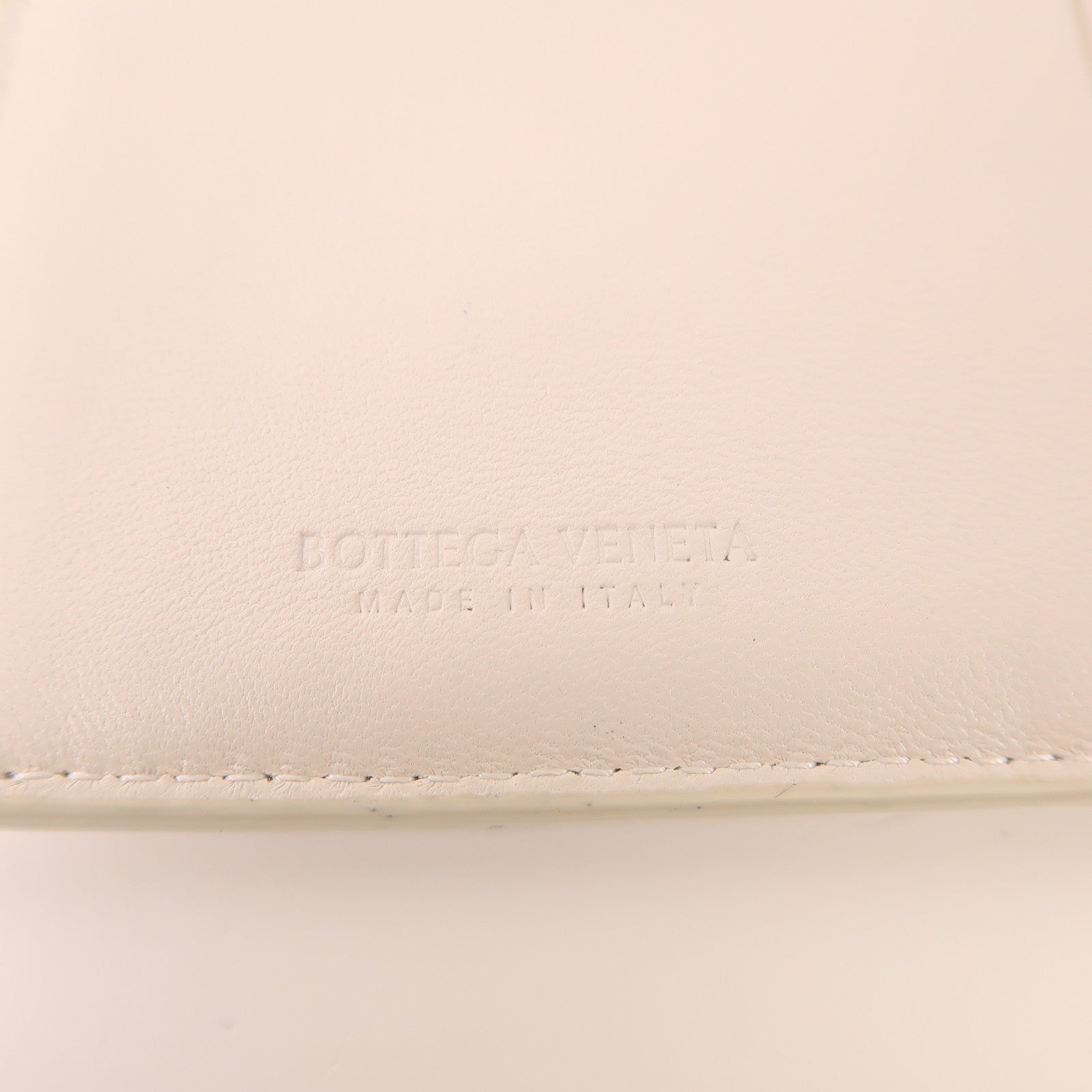 BOTTEGA VENETA 羊皮皮革Card Case金扣卡片套