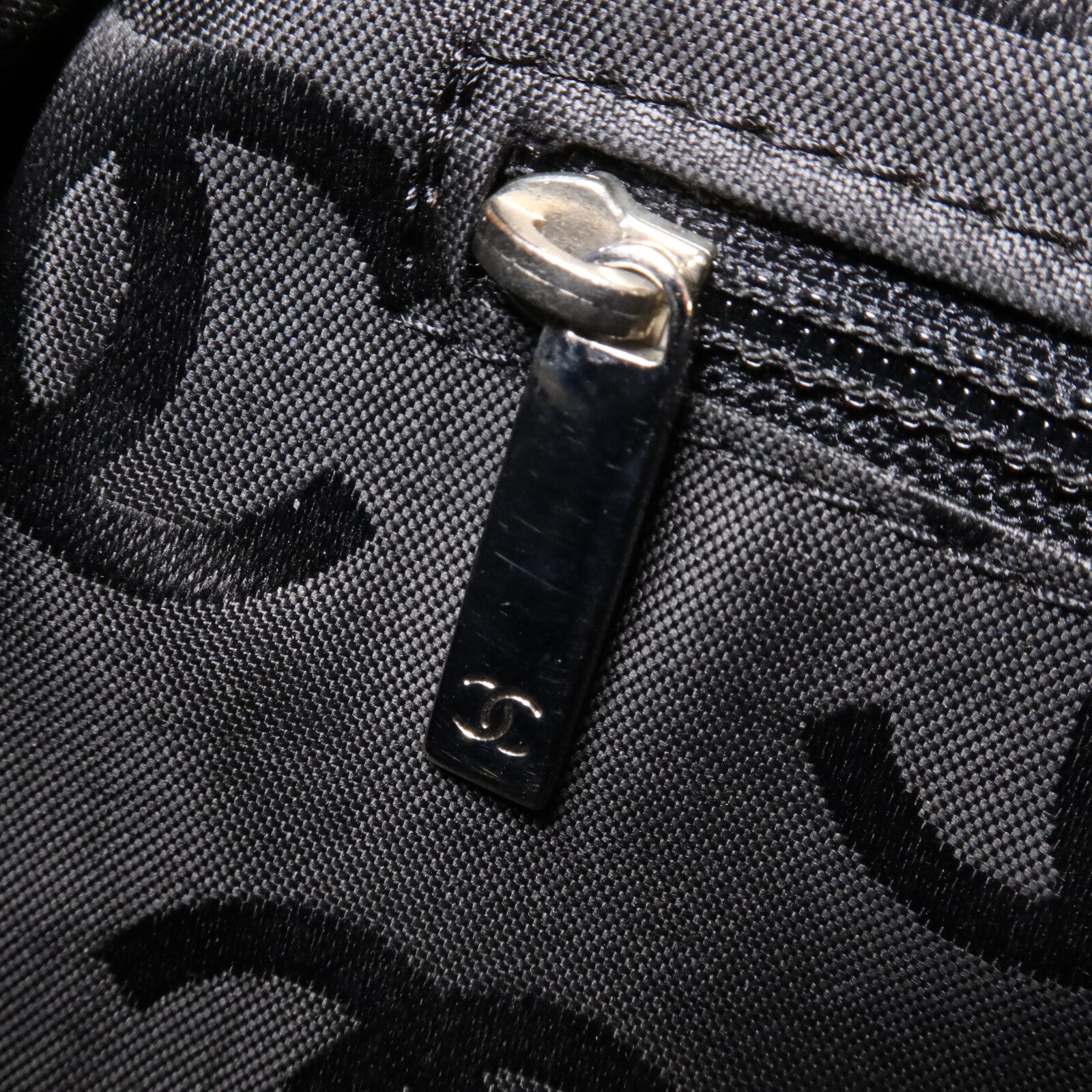 CHANEL 馬毛/漆皮皮革CC Pocket Tote鏈帶肩背袋