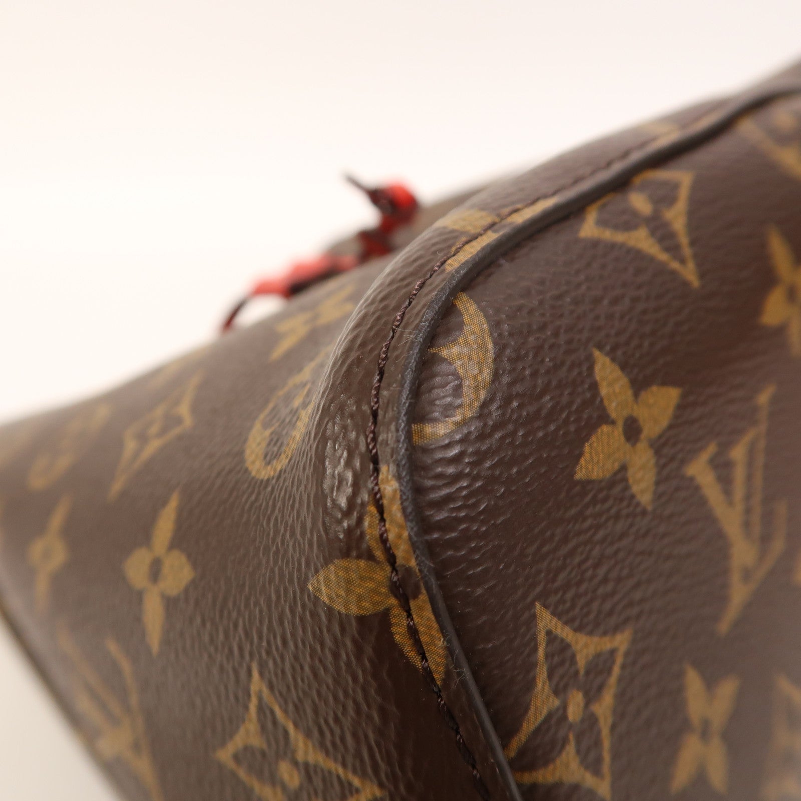 LOUIS VUITTON Monogram Neo Noe MM金扣肩背袋Coquelicot