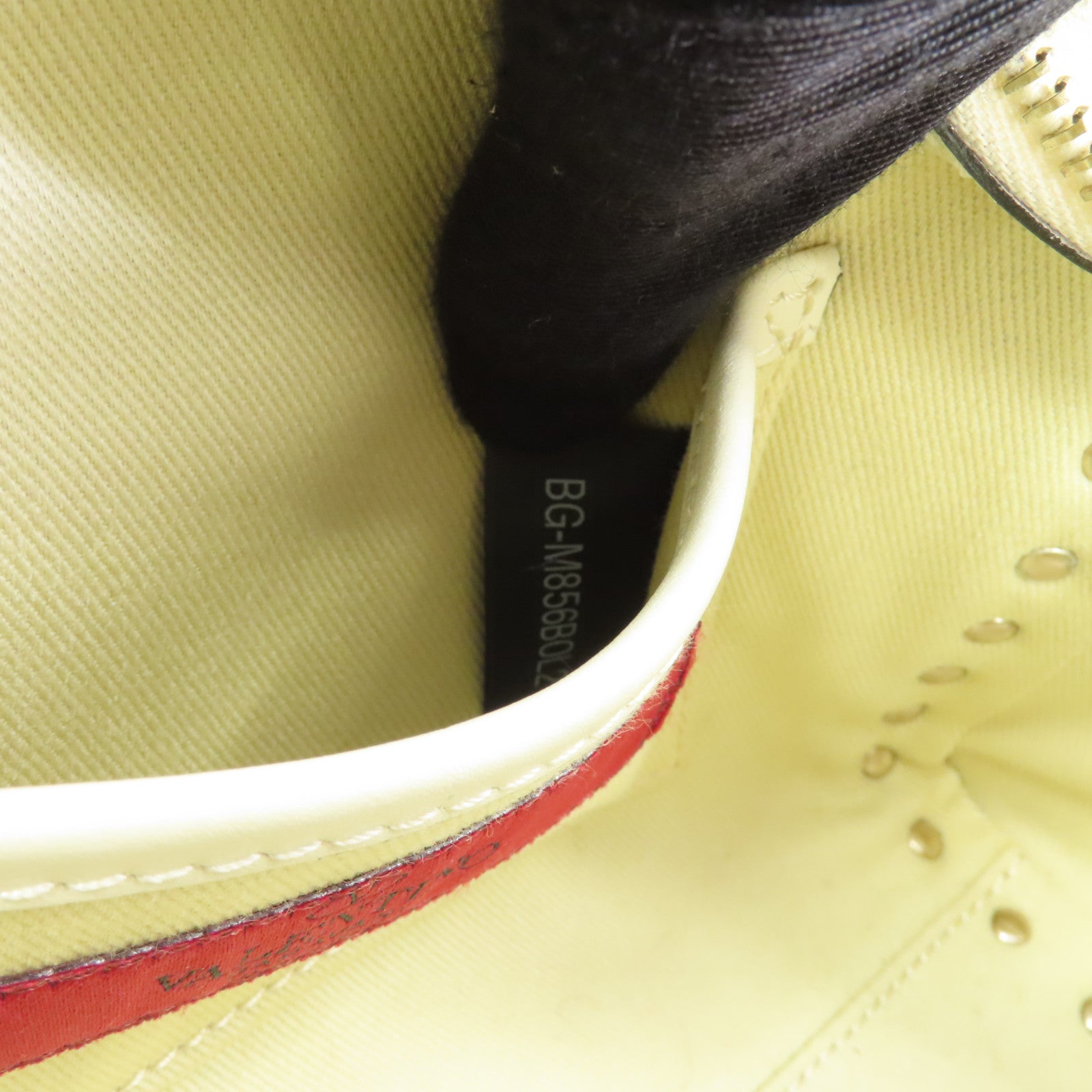 Valentino 牛皮皮革2Way Shoulder金扣手挽肩背兩用袋白色