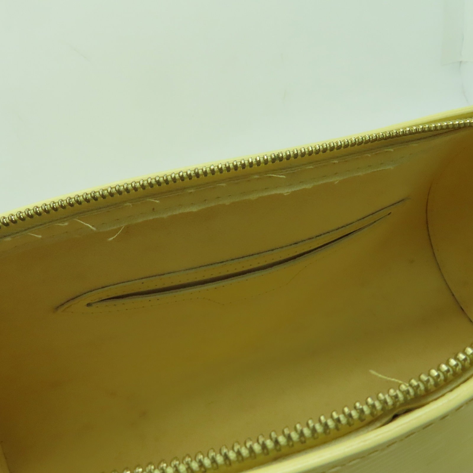 LOUIS VUITTON 【激減優惠】Epi Soufflot金扣手挽袋黃色