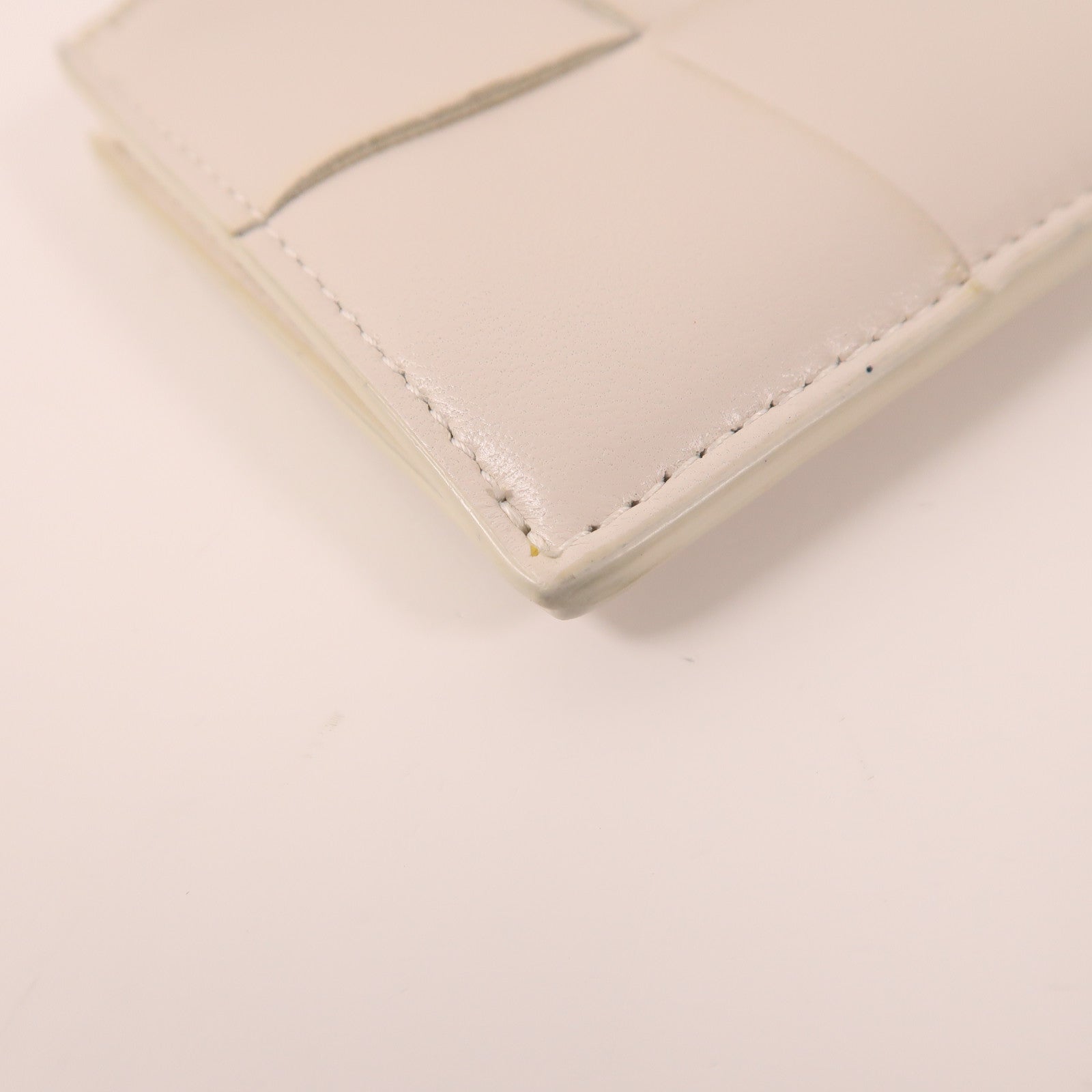 BOTTEGA VENETA 羊皮皮革Card Case金扣卡片套