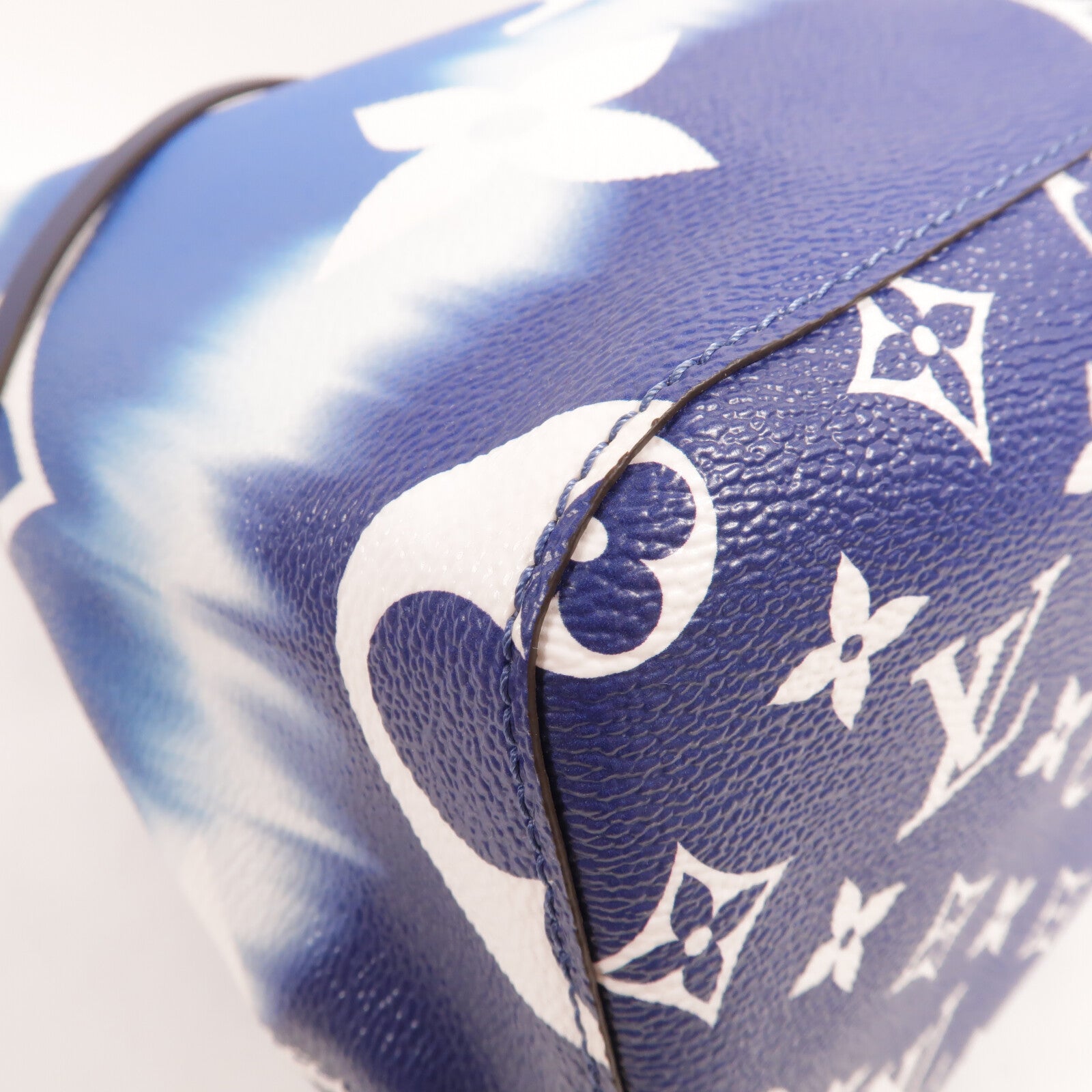 LOUIS VUITTON Monogram Escale Neo Noe銀扣肩背袋
