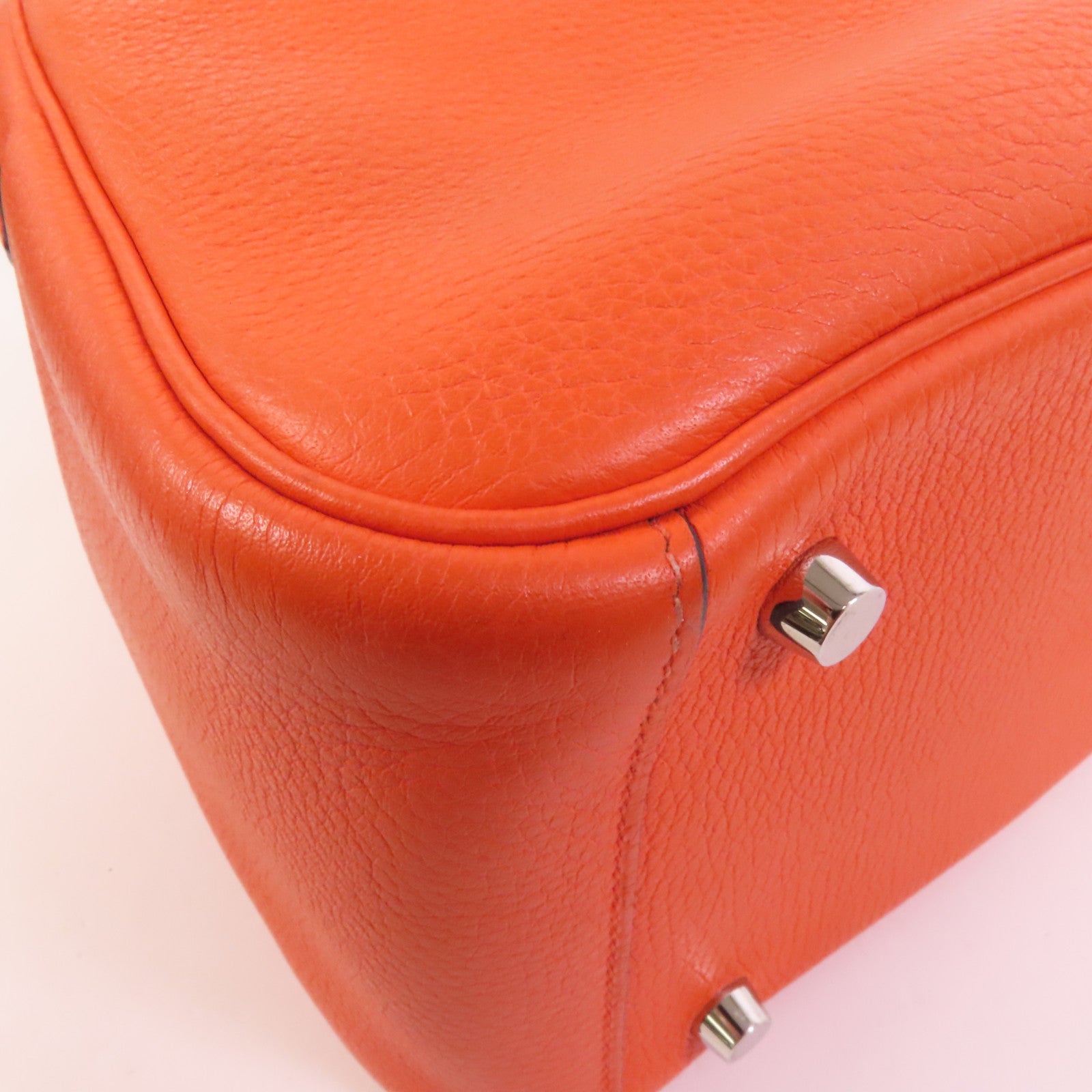HERMES Clemence皮革Lindy 26銀扣手挽肩背兩用袋Capucine