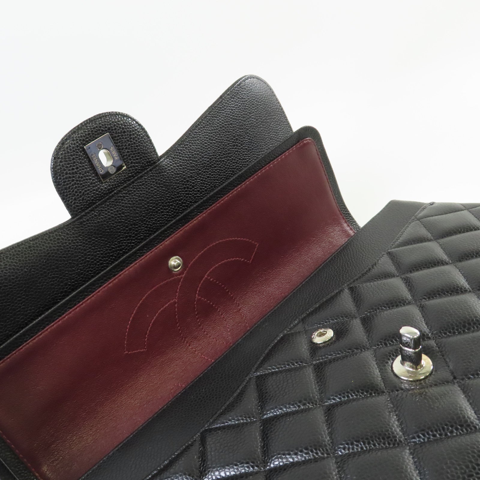 CHANEL 菱格Caviar皮革Jumbo Classic Flap Bag銀扣鏈帶肩背袋黑色