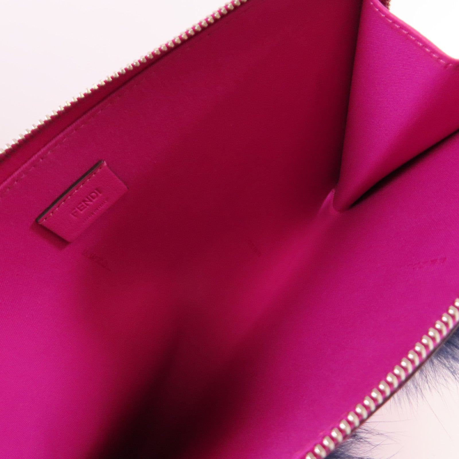 FENDI 牛皮皮革Monster Clutch Bag銀扣手拿包粉紫色