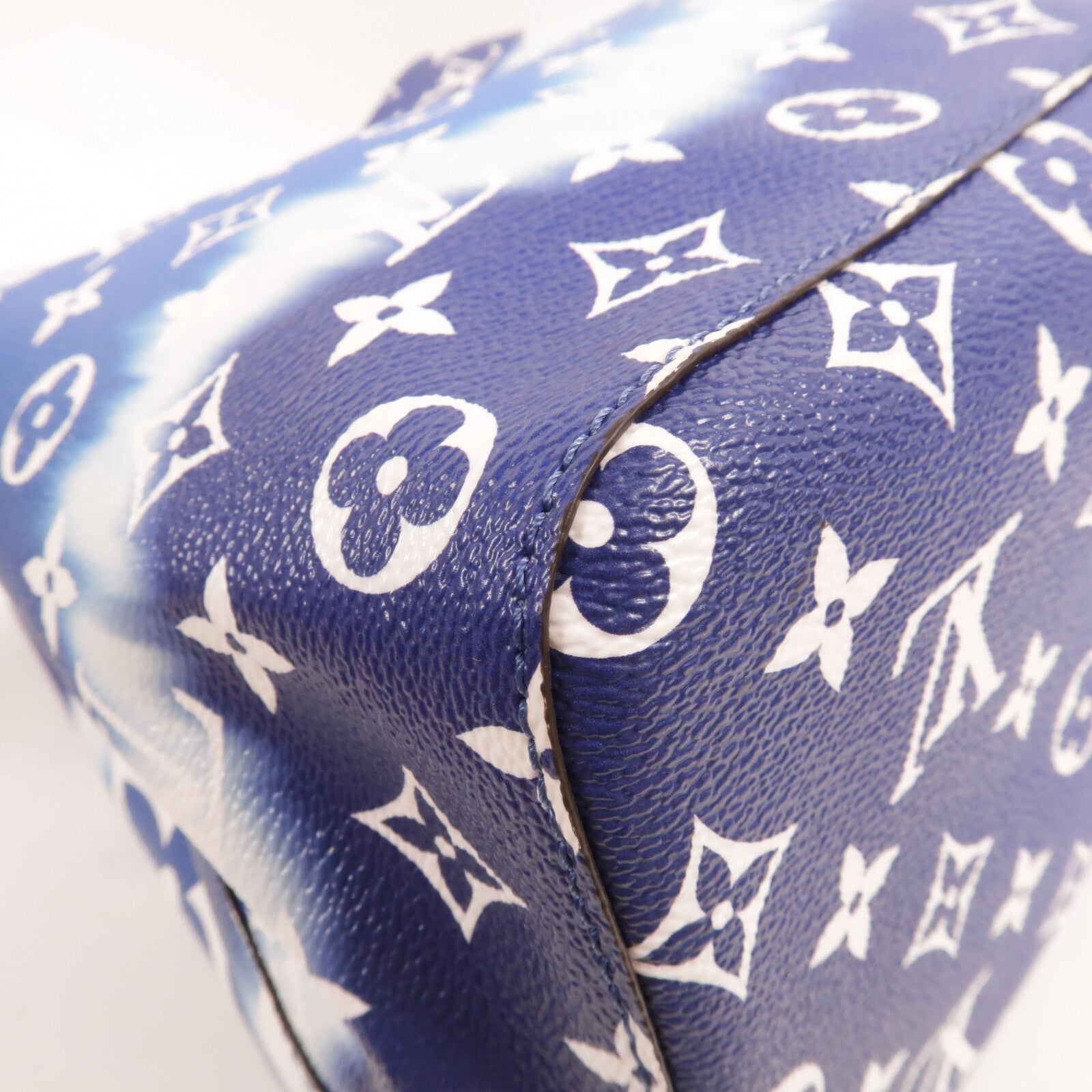 LOUIS VUITTON Monogram Escale Neo Noe銀扣肩背袋