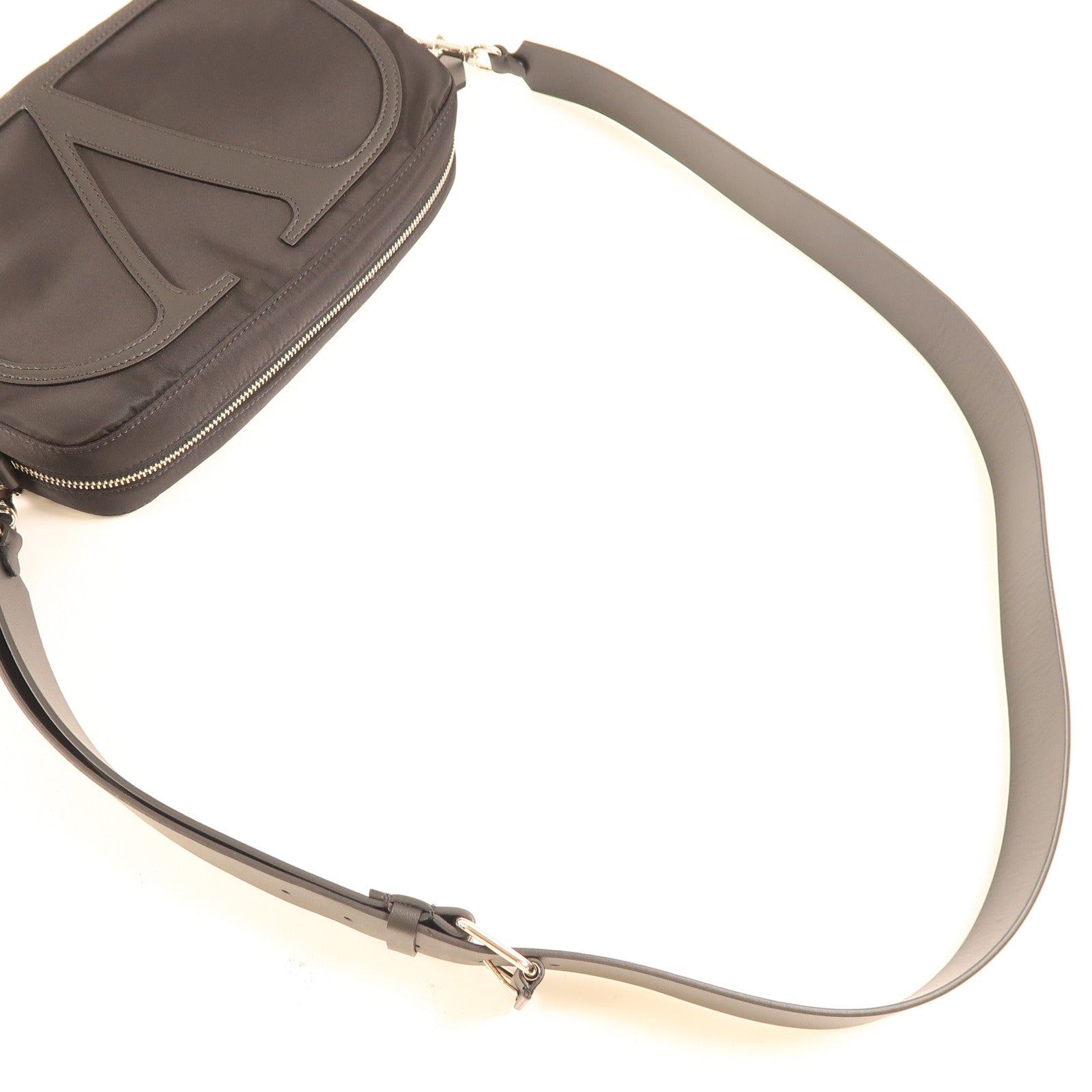 Valentino 尼龍Shoulder Bag銀扣肩背袋