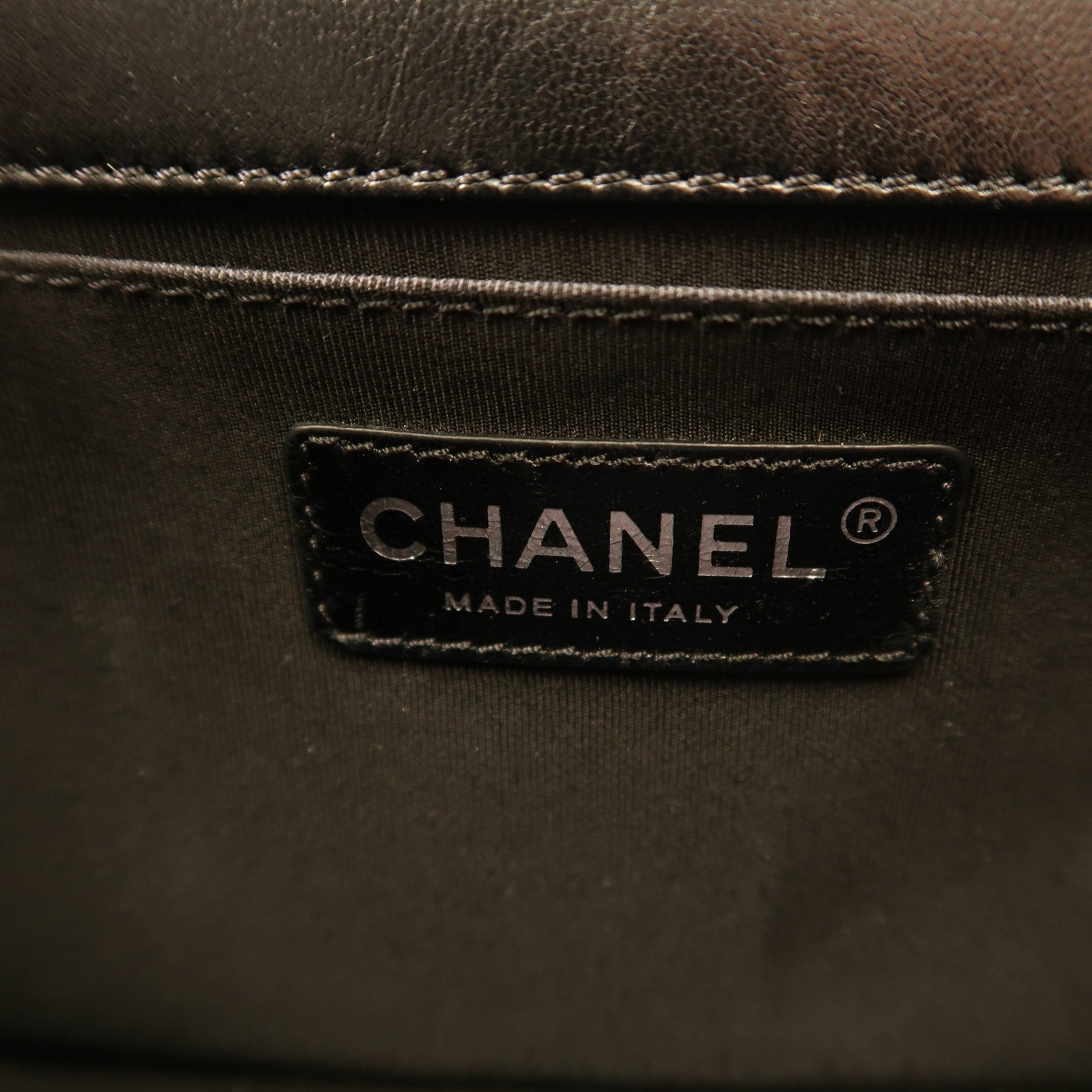 CHANEL 羊皮皮革Boy 25銀扣肩背袋