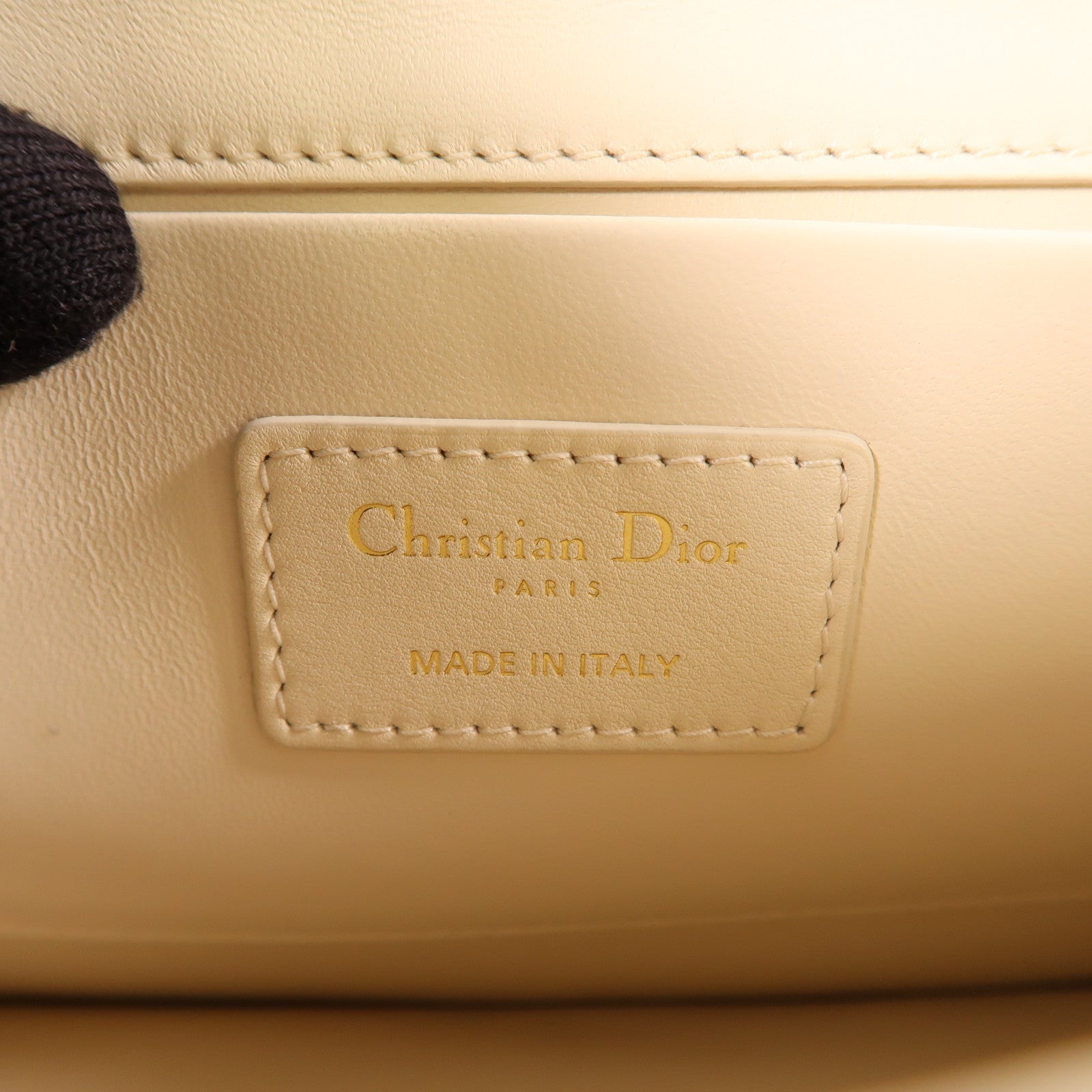 Dior 牛皮皮革Montaigne 30金扣肩背袋