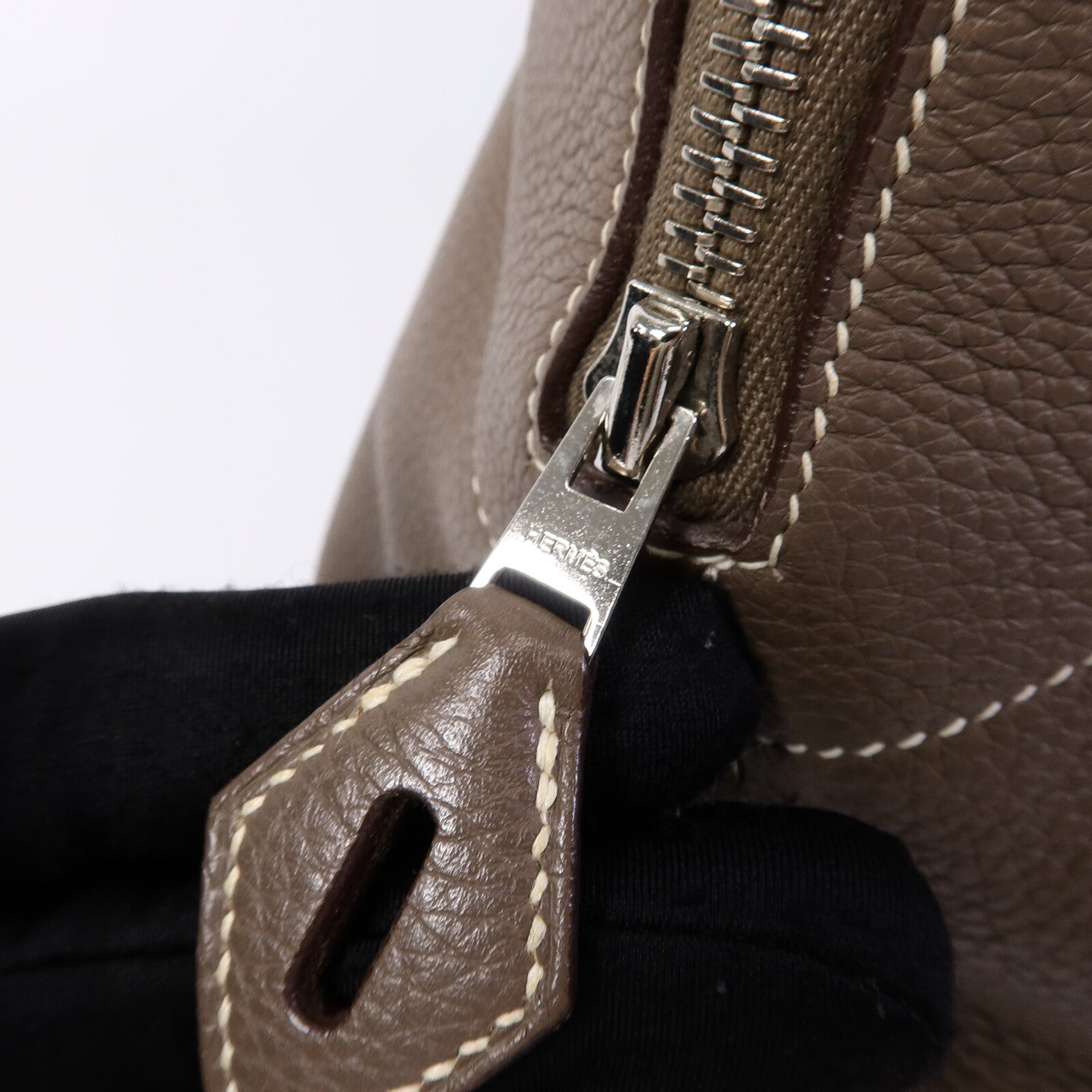 HERMES Clemence皮革Bolide 31手挽袋Etoupe