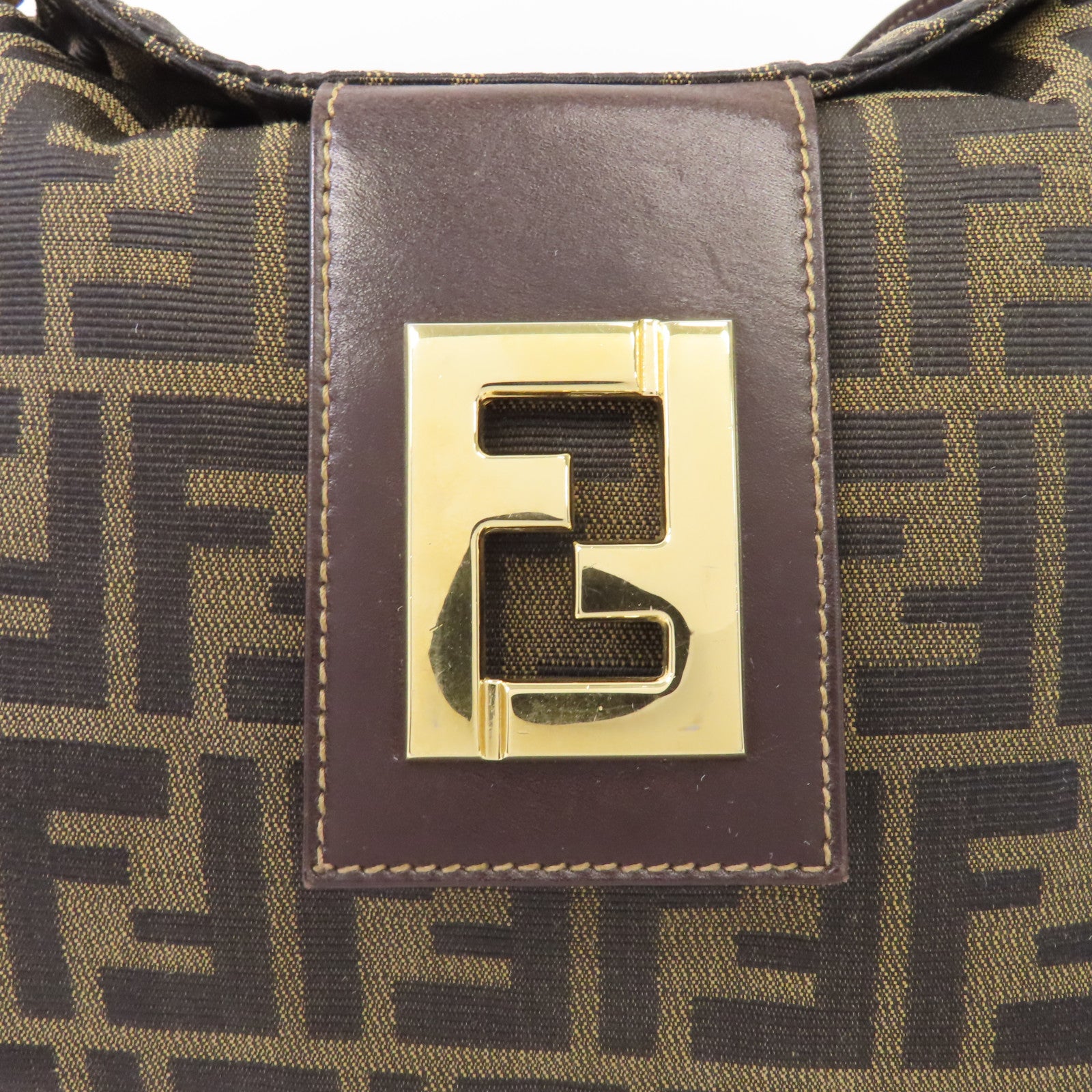 FENDI 帆布Shoulder Bag金扣肩背袋啡色