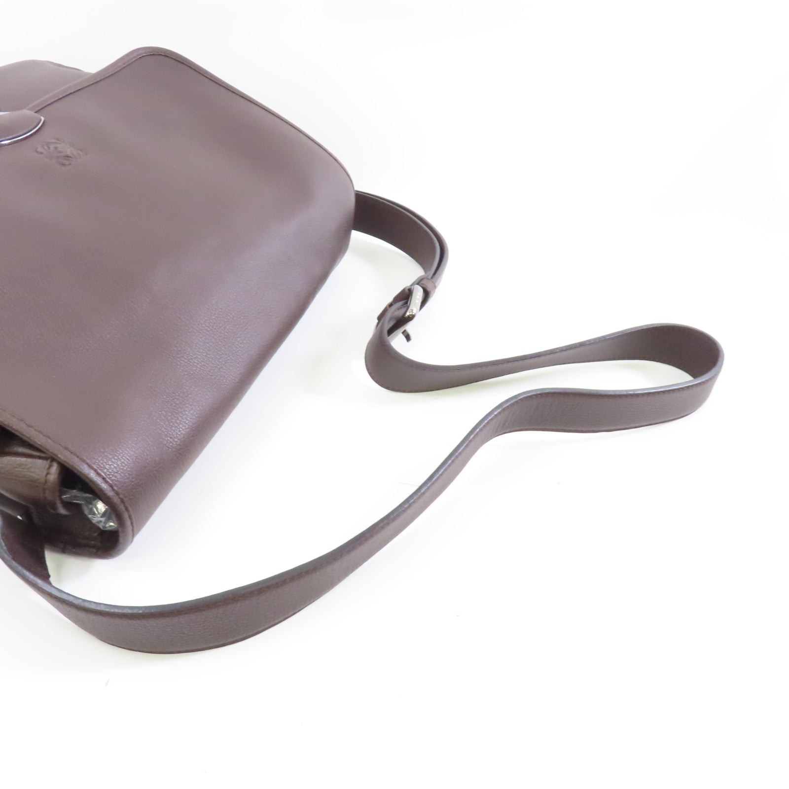 LOEWE 牛皮皮革Shoulder Bag銀扣肩背袋啡色