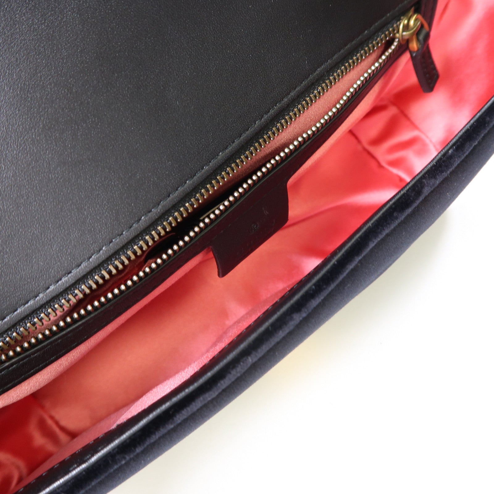 GUCCI 絨布GG Marmont金扣鏈帶肩背袋黑色