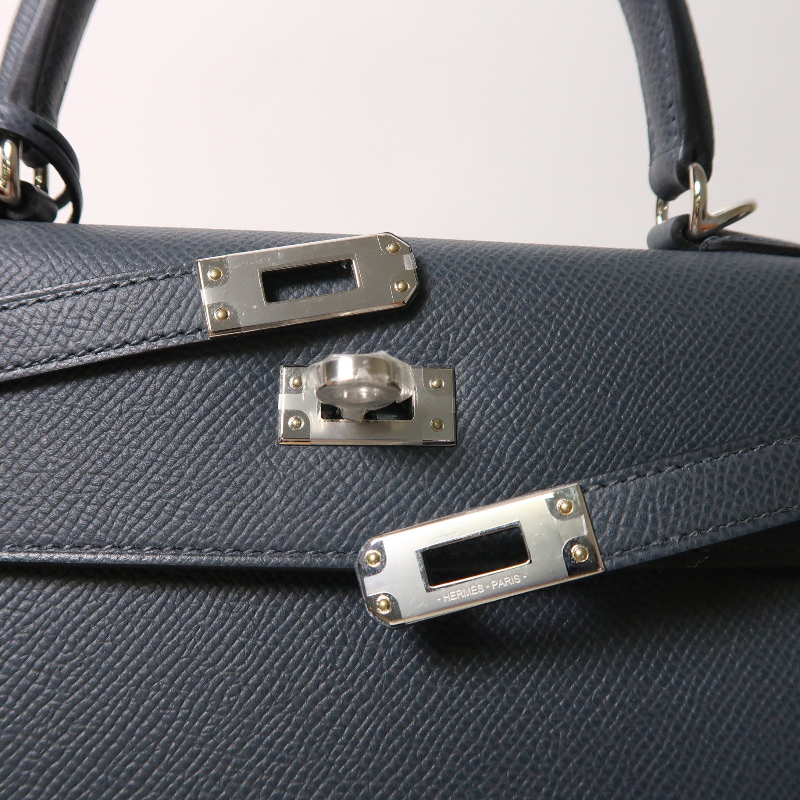 HERMES 【激減優惠】Epsom皮革Kelly 25銀扣手挽肩背兩用袋Gris Misty靛藍色