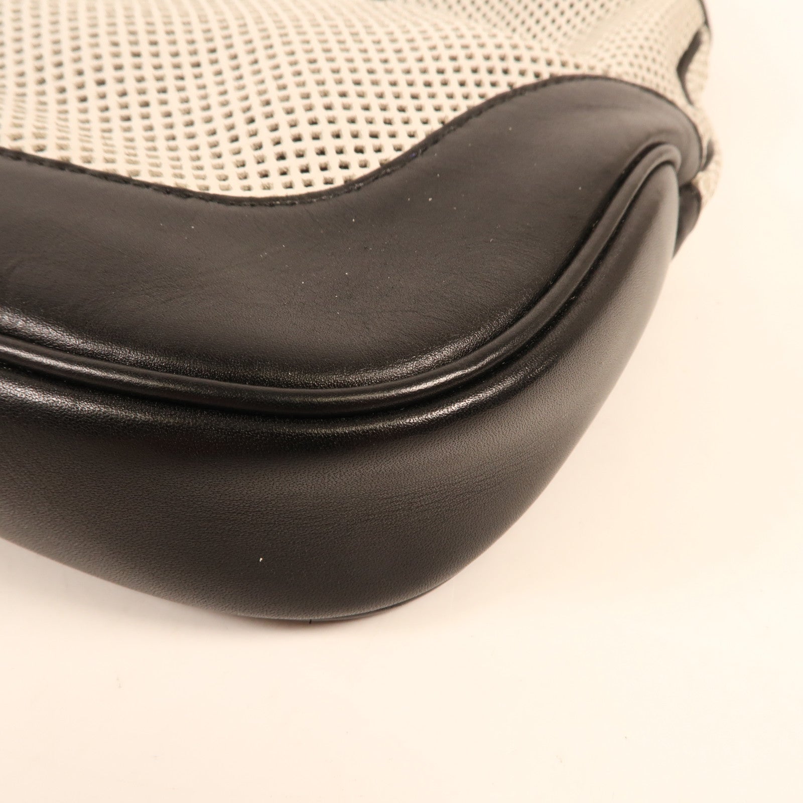 GUCCI 帆布Shoulder Bag銀扣肩背袋